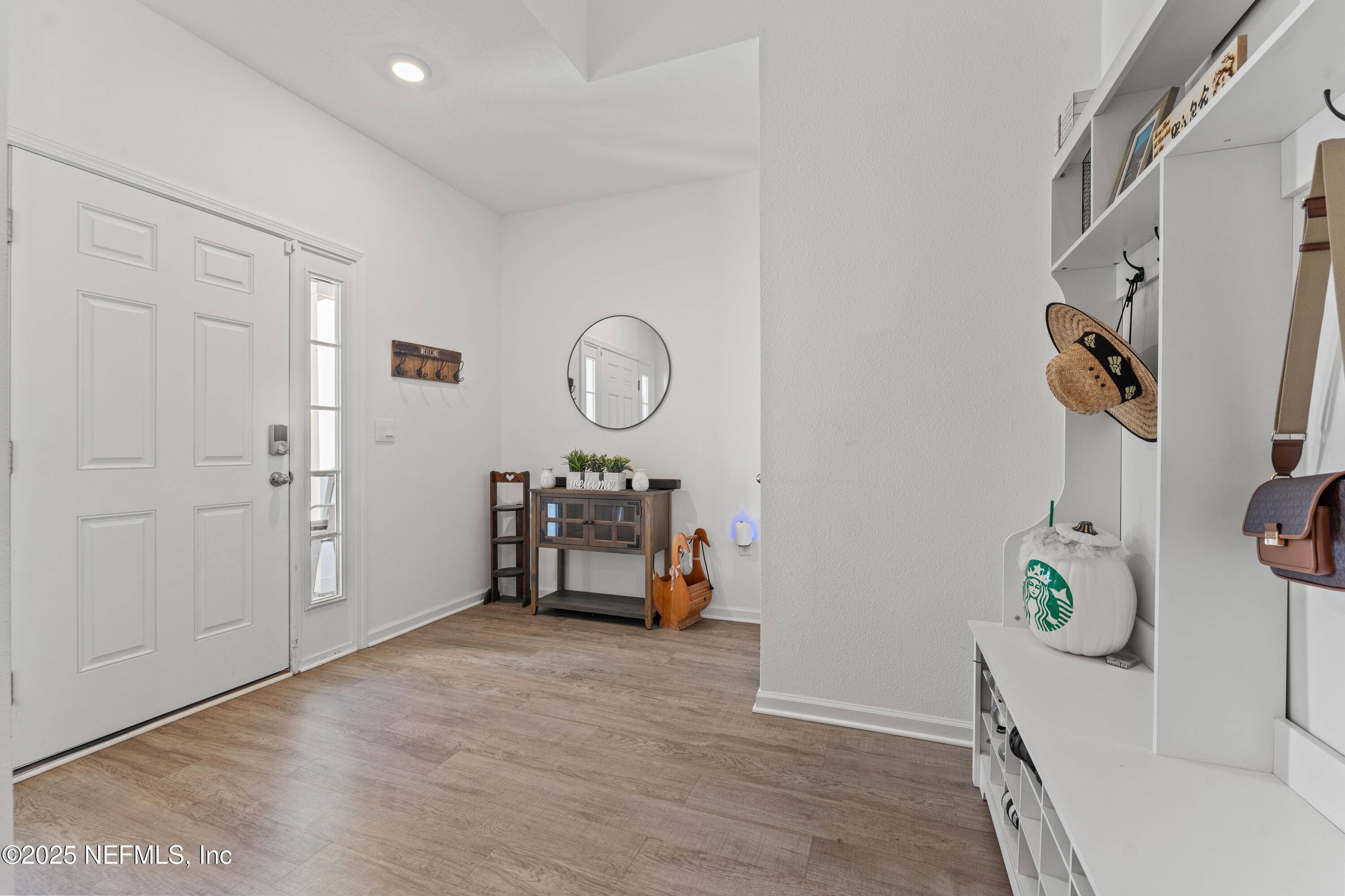 2283 SHADY BREEZE Lane