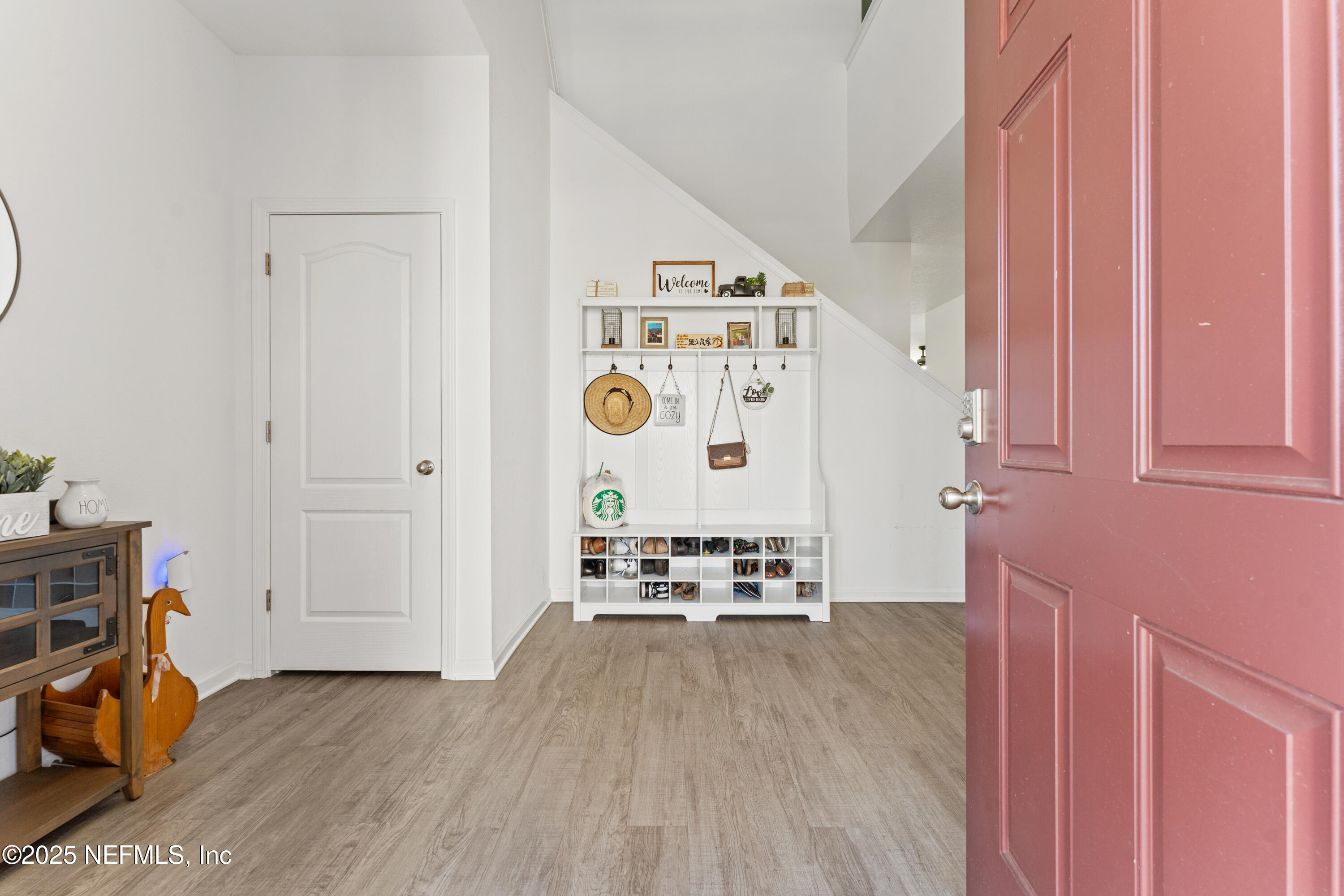 2283 SHADY BREEZE Lane