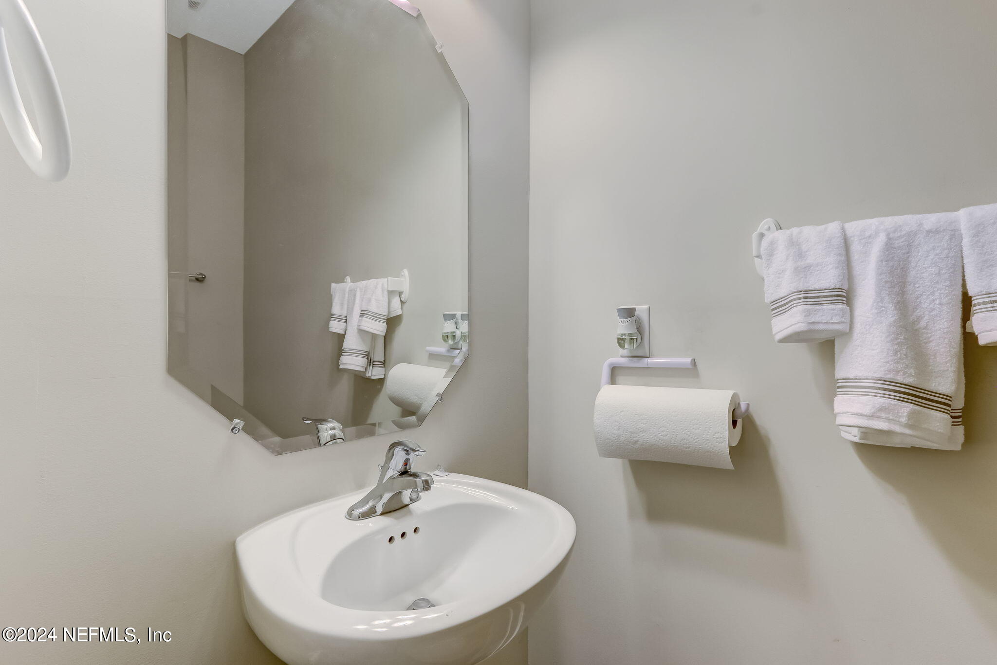 Jacksonville, Florida 32258, United States, 3 Bedrooms Bedrooms, ,3 BathroomsBathrooms,Residential,Active,64583