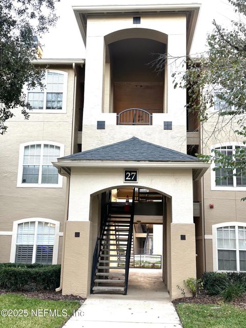 1655 THE GREENS Way 2725 Jacksonville Beach FL 32250