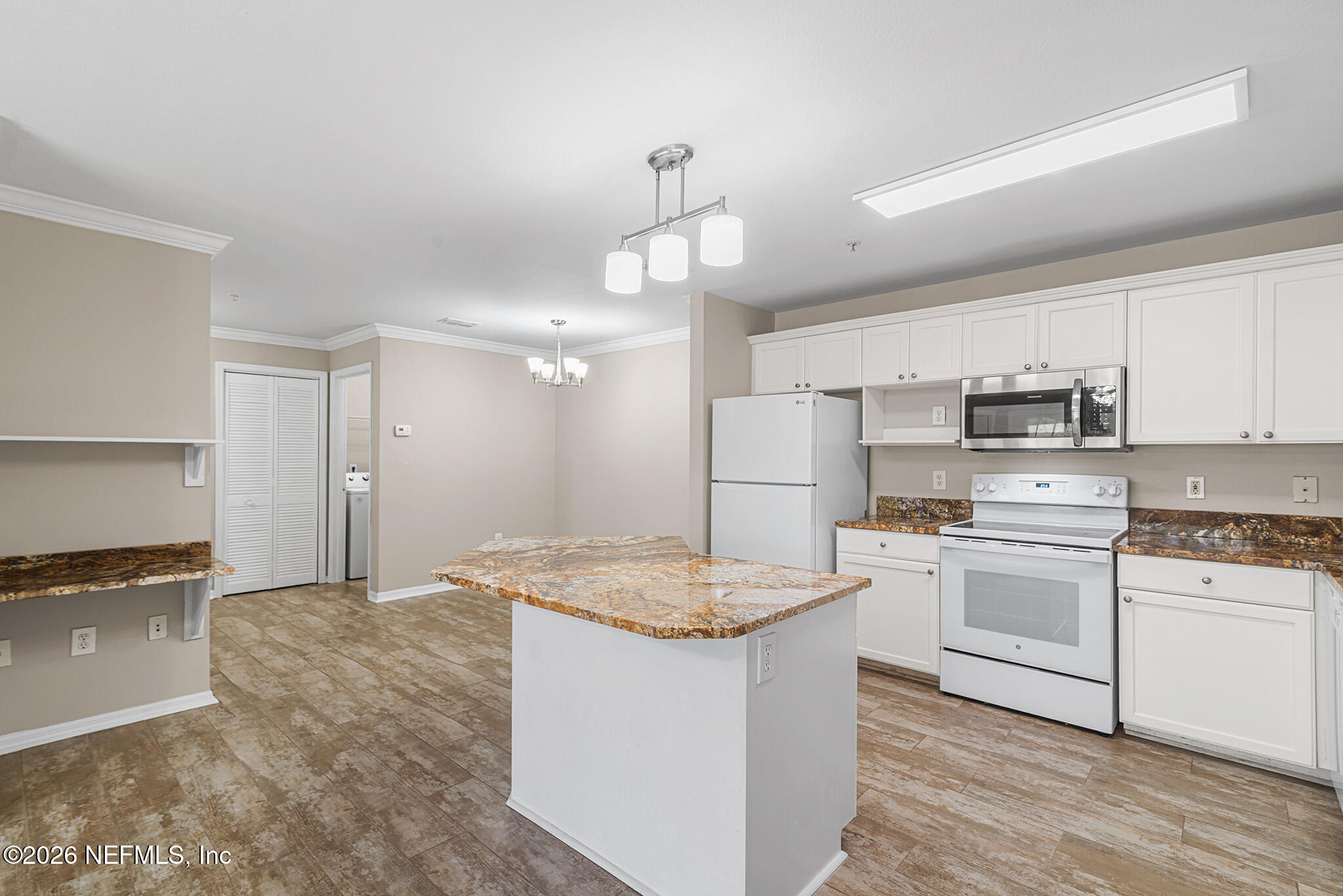 3591 KERNAN Boulevard S 715