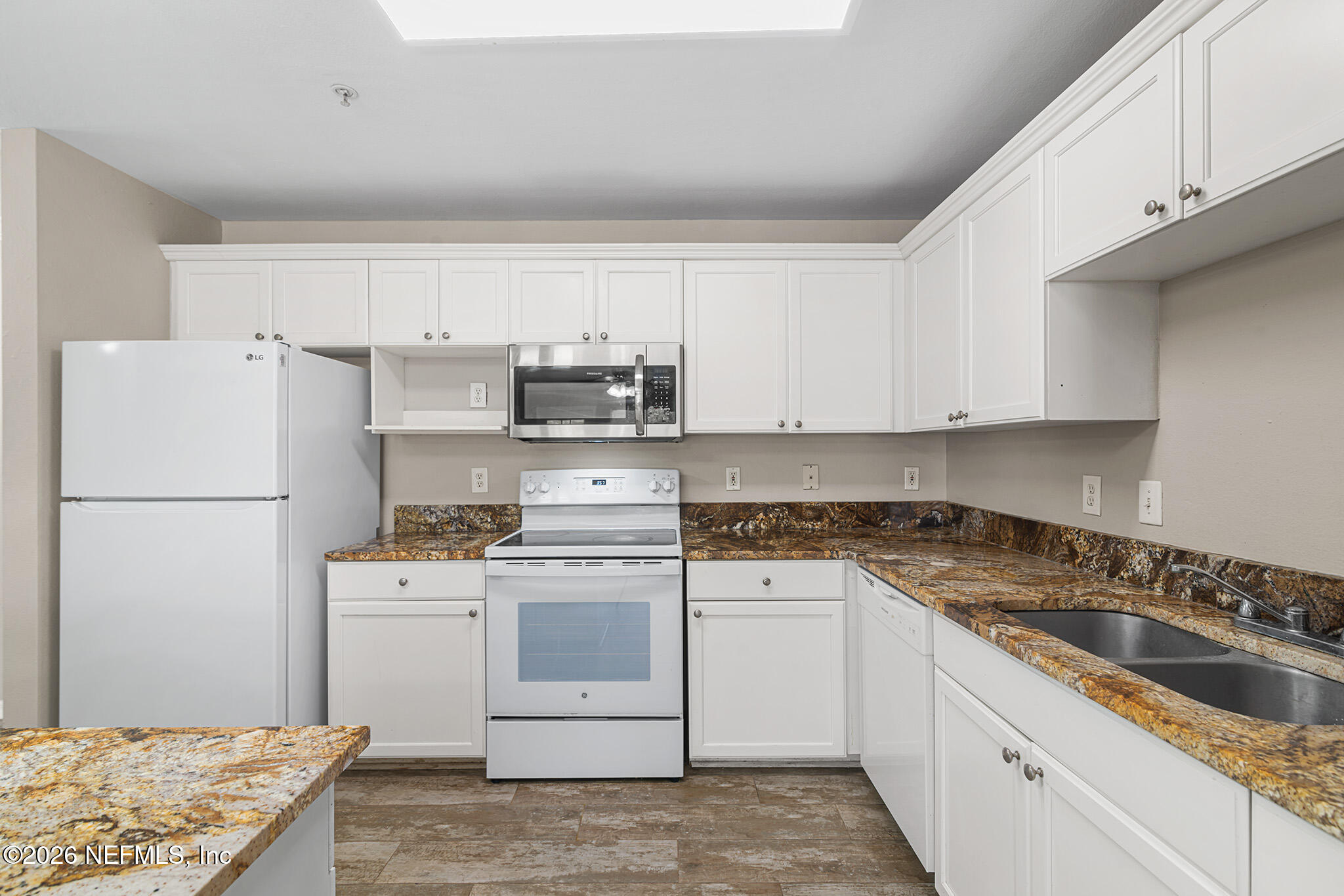 3591 KERNAN Boulevard S 715