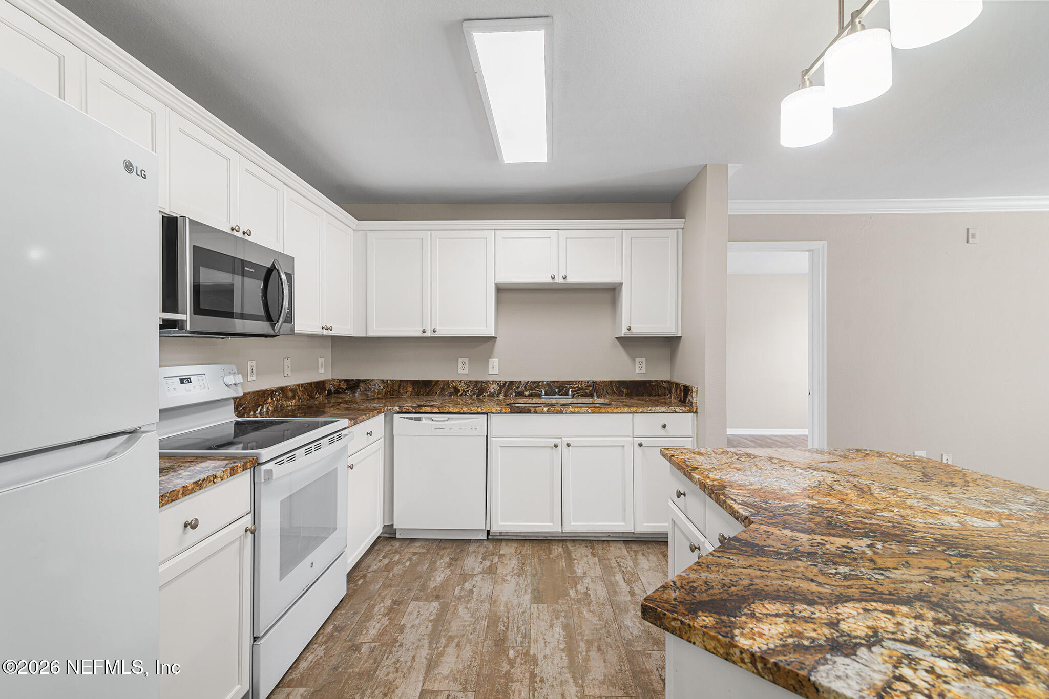 3591 KERNAN Boulevard S 715