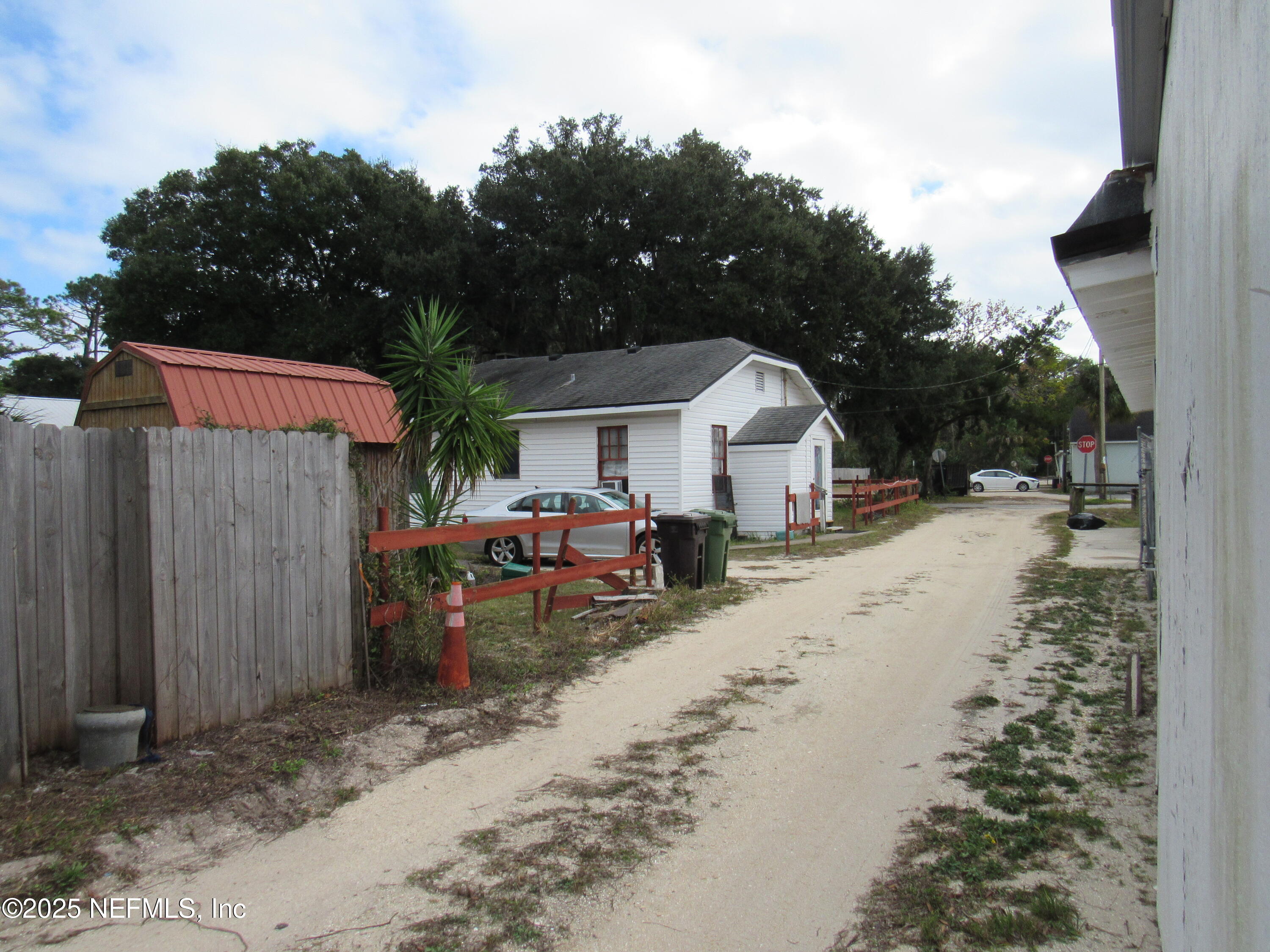 3956 N PONCE DE LEON Boulevard