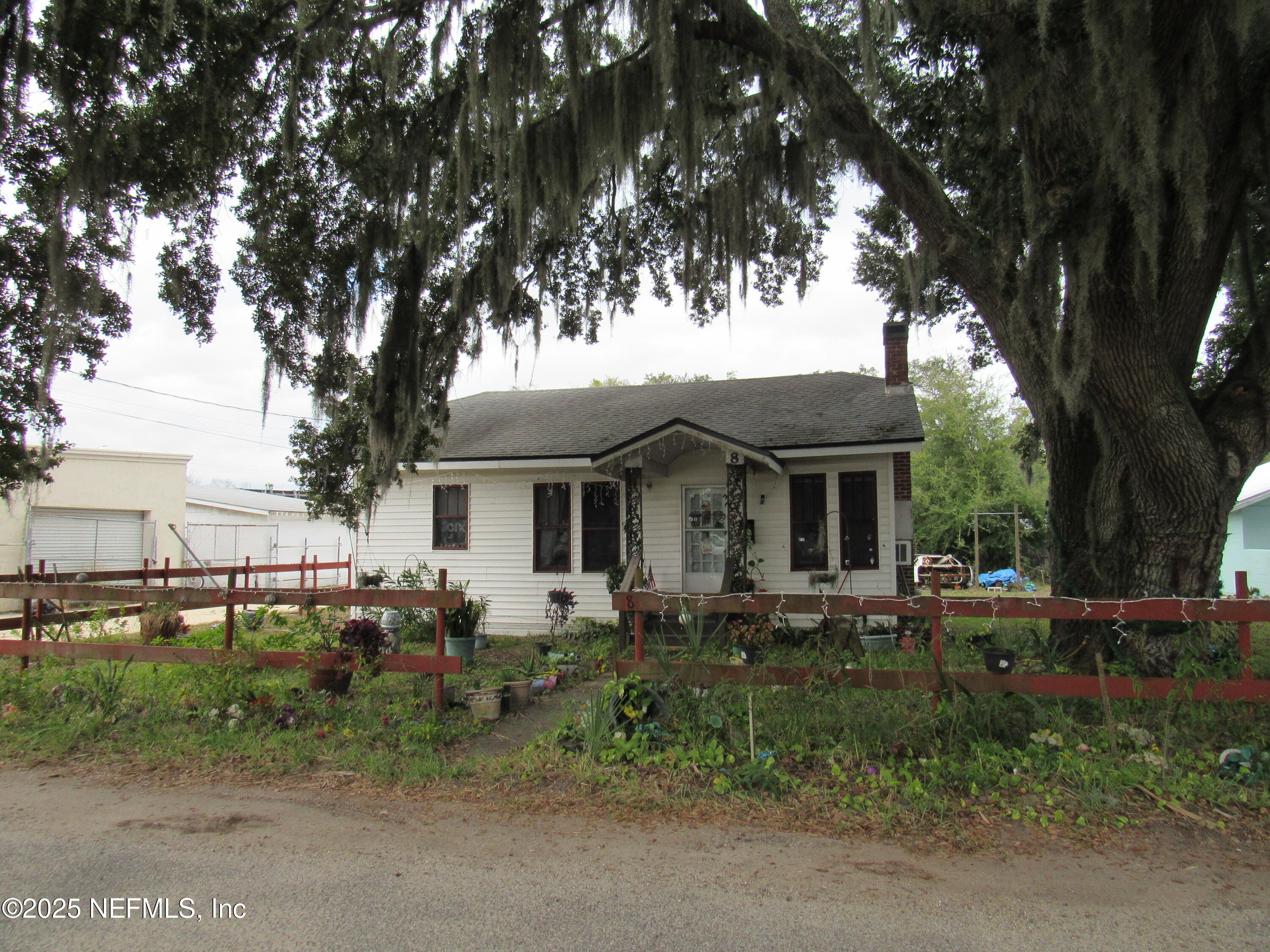 3956 N PONCE DE LEON Boulevard