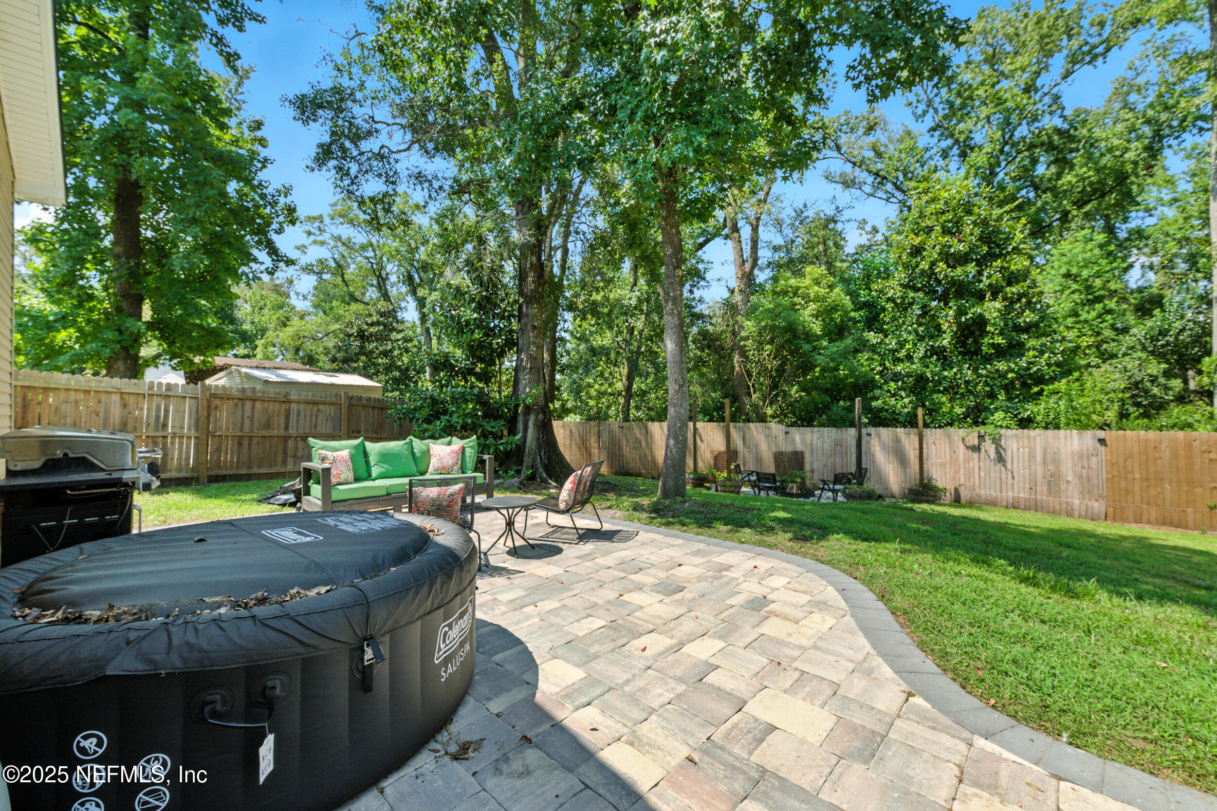 706 ESTATES COVE Road