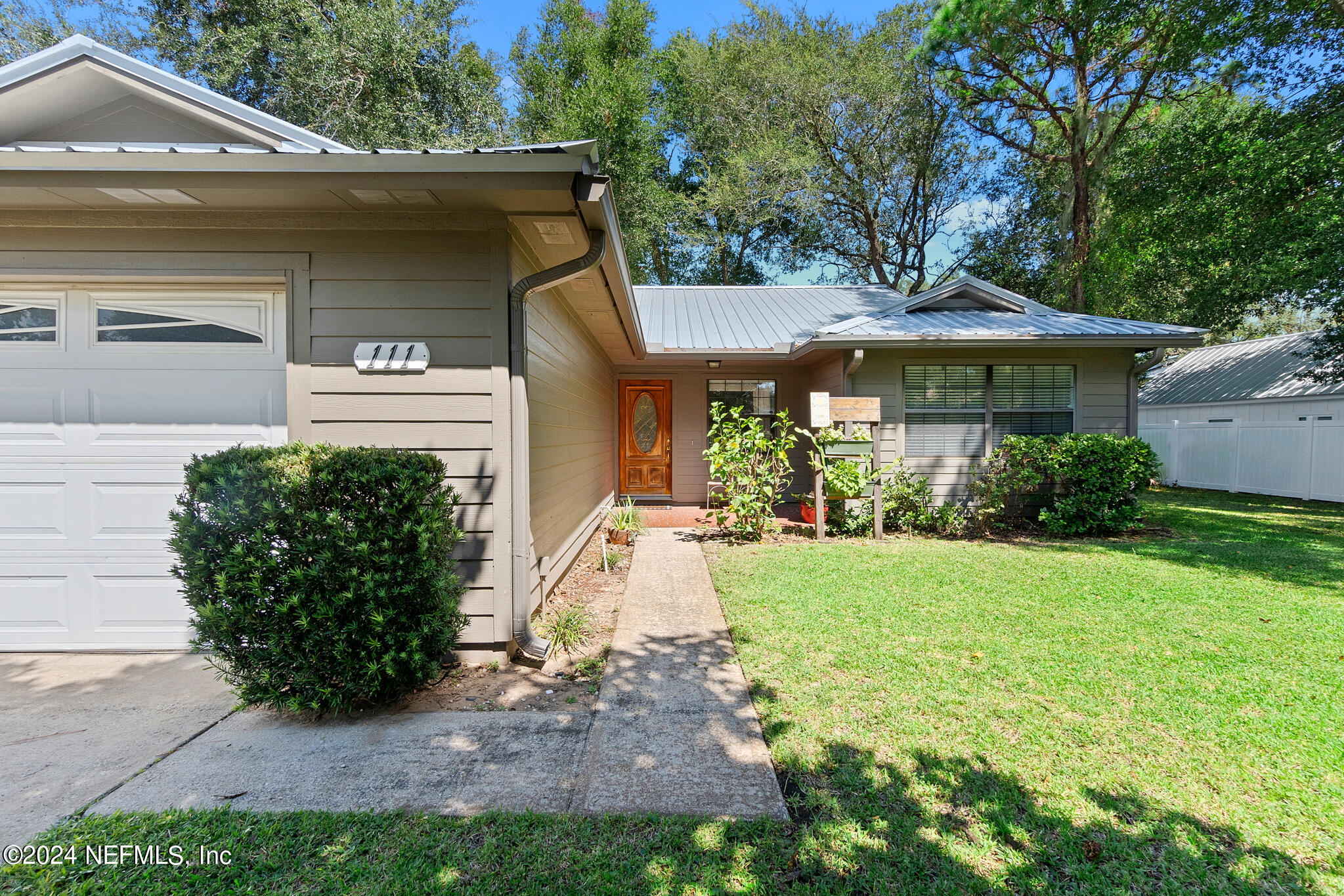 St Augustine, FL home for sale located at 111 Bobwhite Road, St Augustine, FL 32086