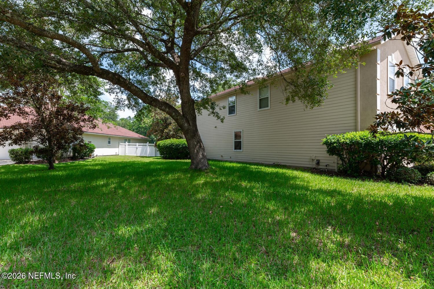 1101 ROUNDTREE Circle