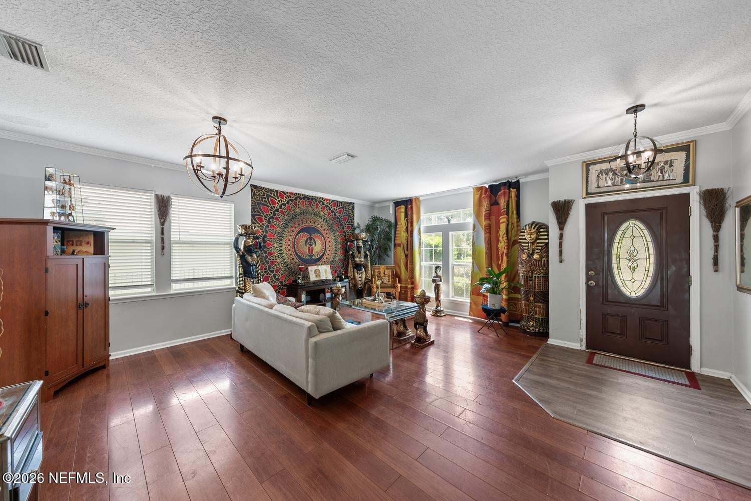 1101 ROUNDTREE Circle