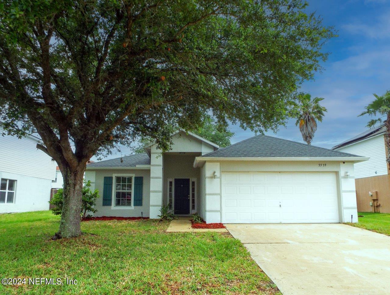 Jacksonville, FL home for sale located at 5539 Ashleigh Park Drive, Jacksonville, FL 32244