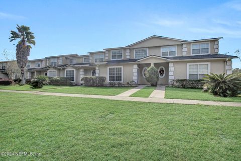 A home in Middleburg