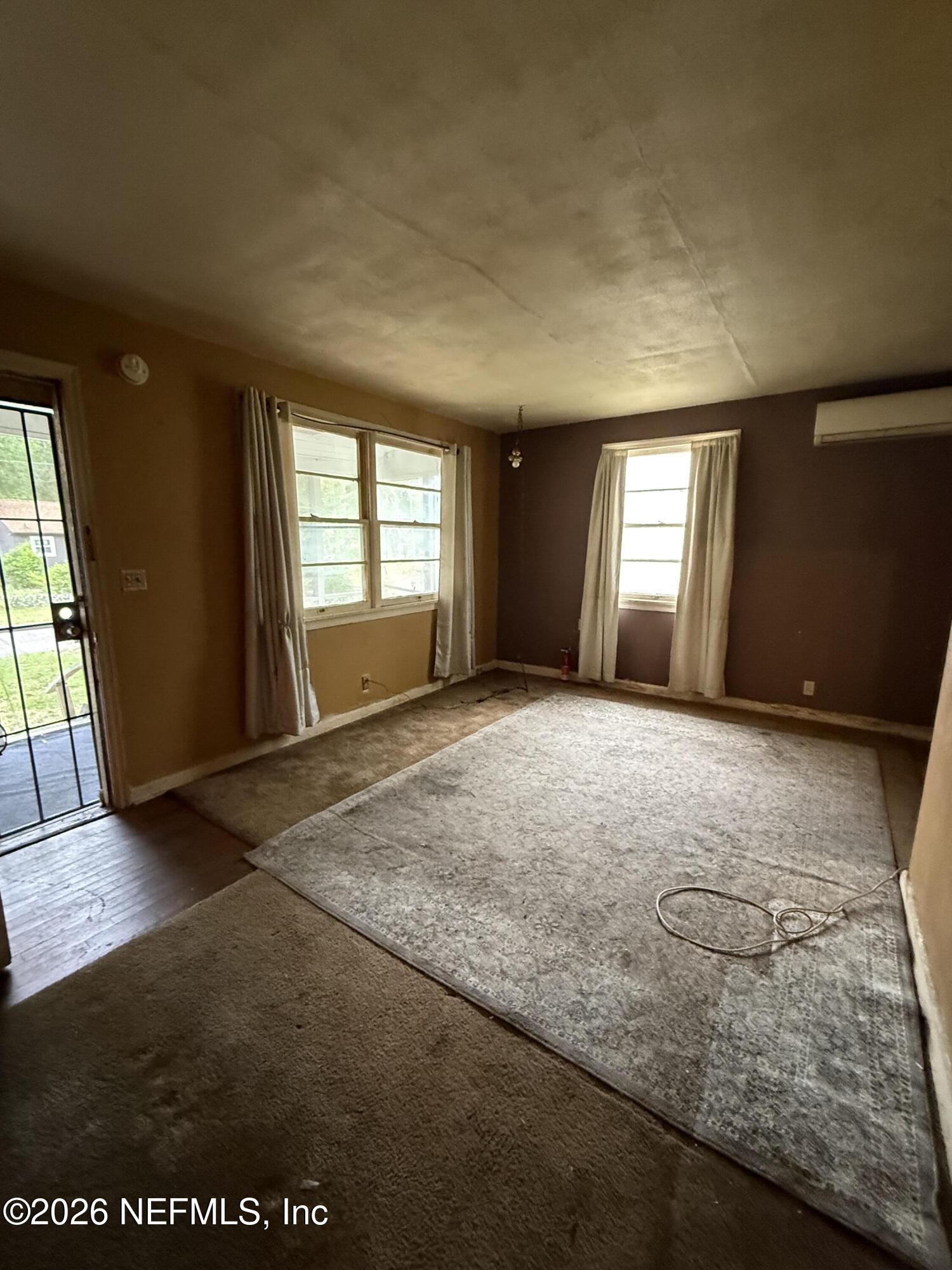 1037 WESTBROOK Circle W