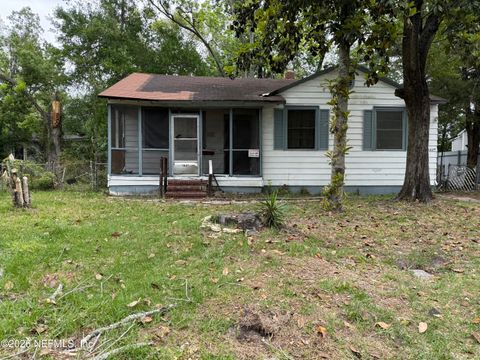Photo of 1037 WESTBROOK Circle W, Jacksonville, FL 32209 (MLS # 2142165)