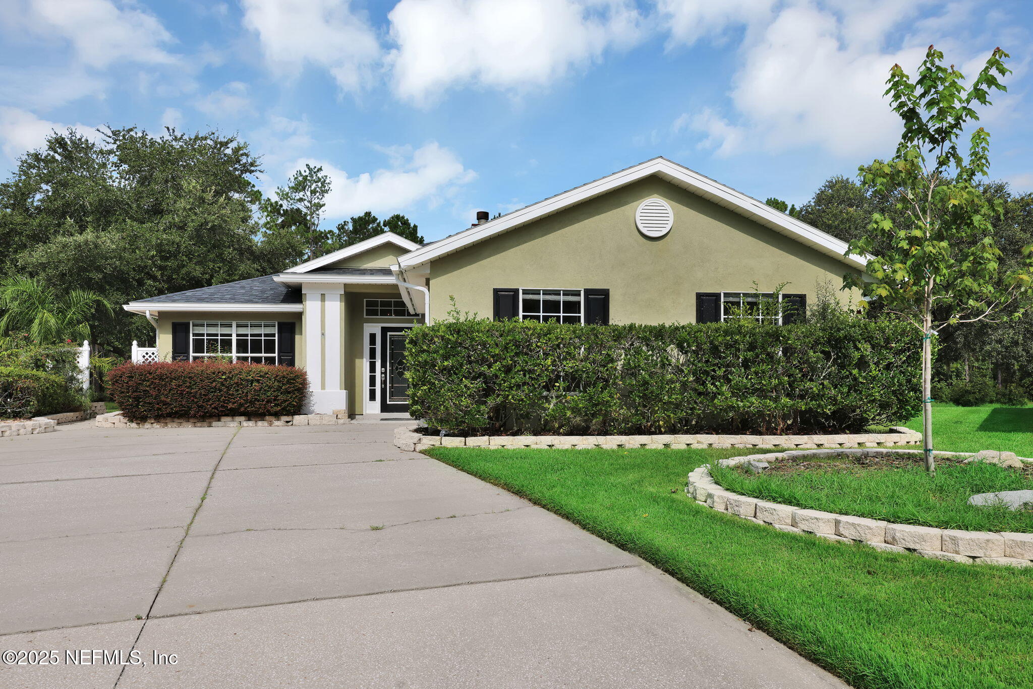 1831 MOSS CREEK Drive SW