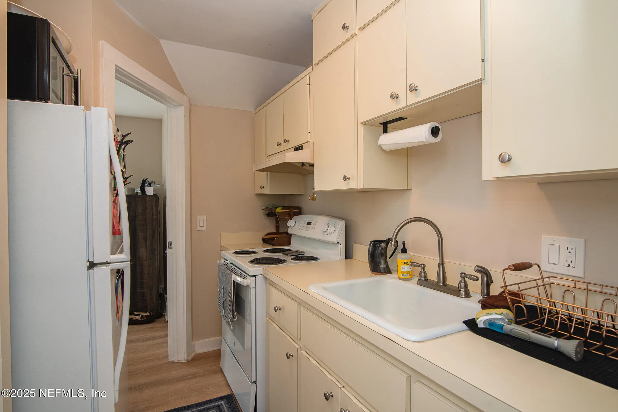 Jacksonville Beach, Florida 32250, United States, 4 Bedrooms Bedrooms, ,4 BathroomsBathrooms,Residential,Active,90609