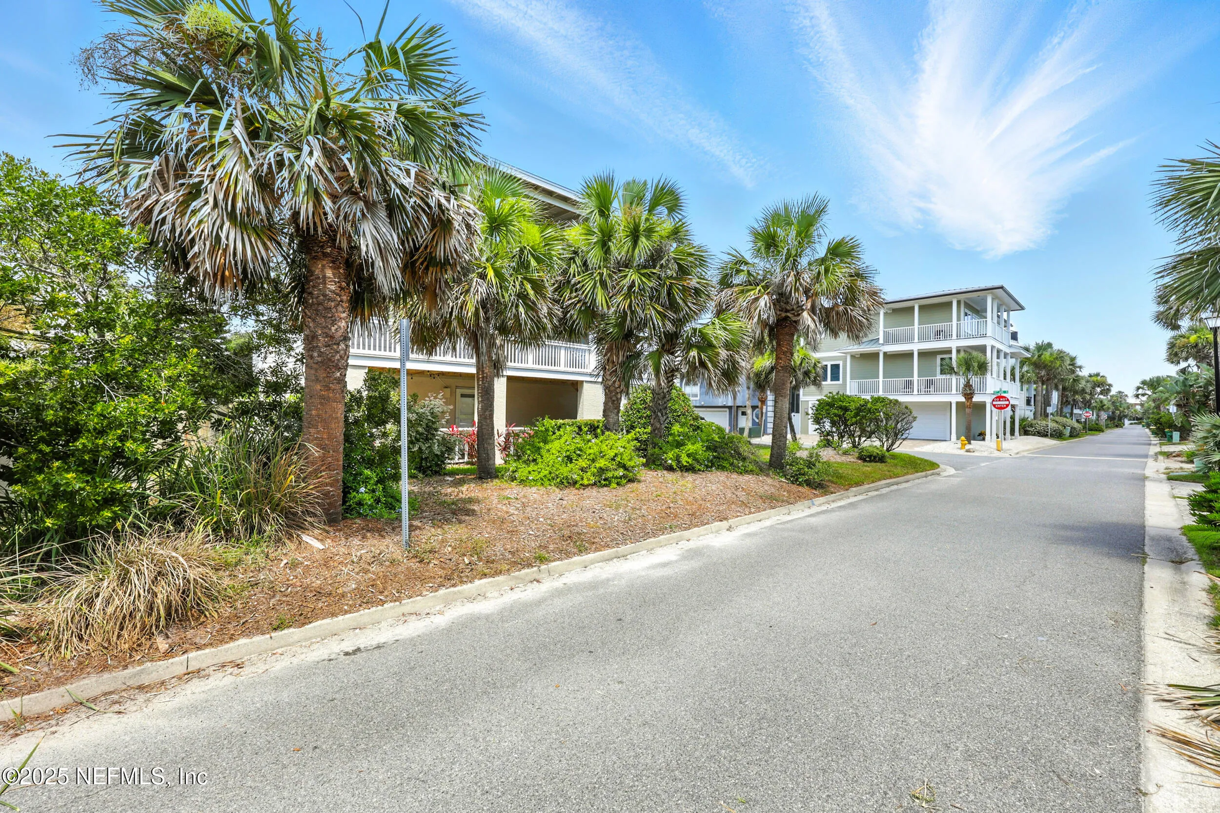 Jacksonville Beach, Florida 32250, United States, 4 Bedrooms Bedrooms, ,4 BathroomsBathrooms,Residential,Active,90609