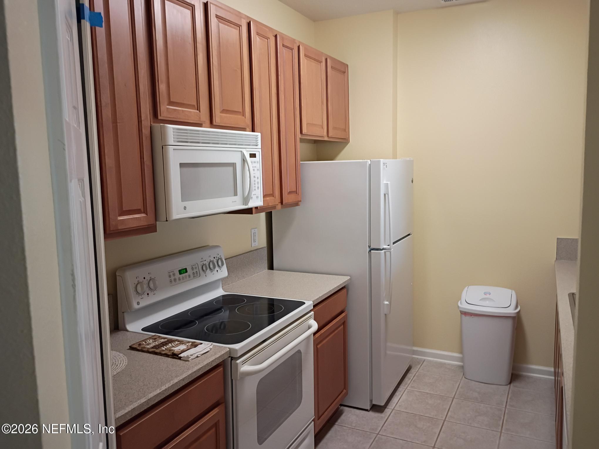 7801 POINT MEADOWS Drive 1407