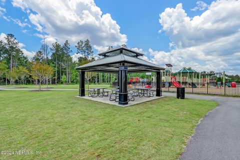 A home in Yulee