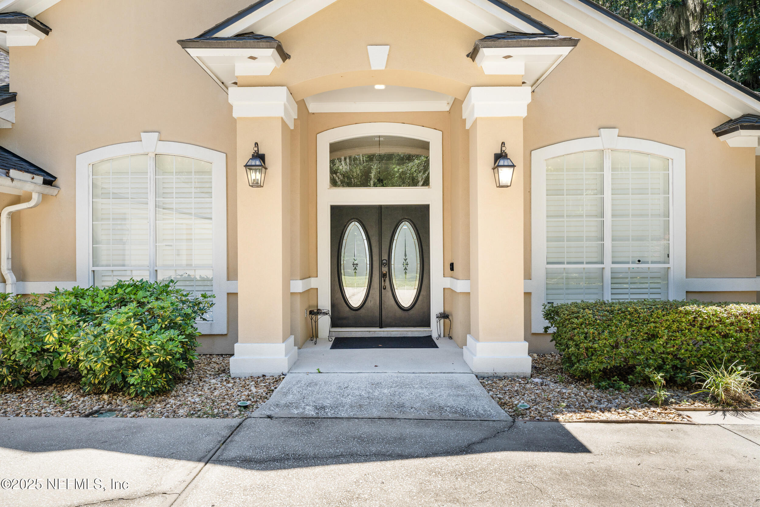 686 FREDERIC Drive