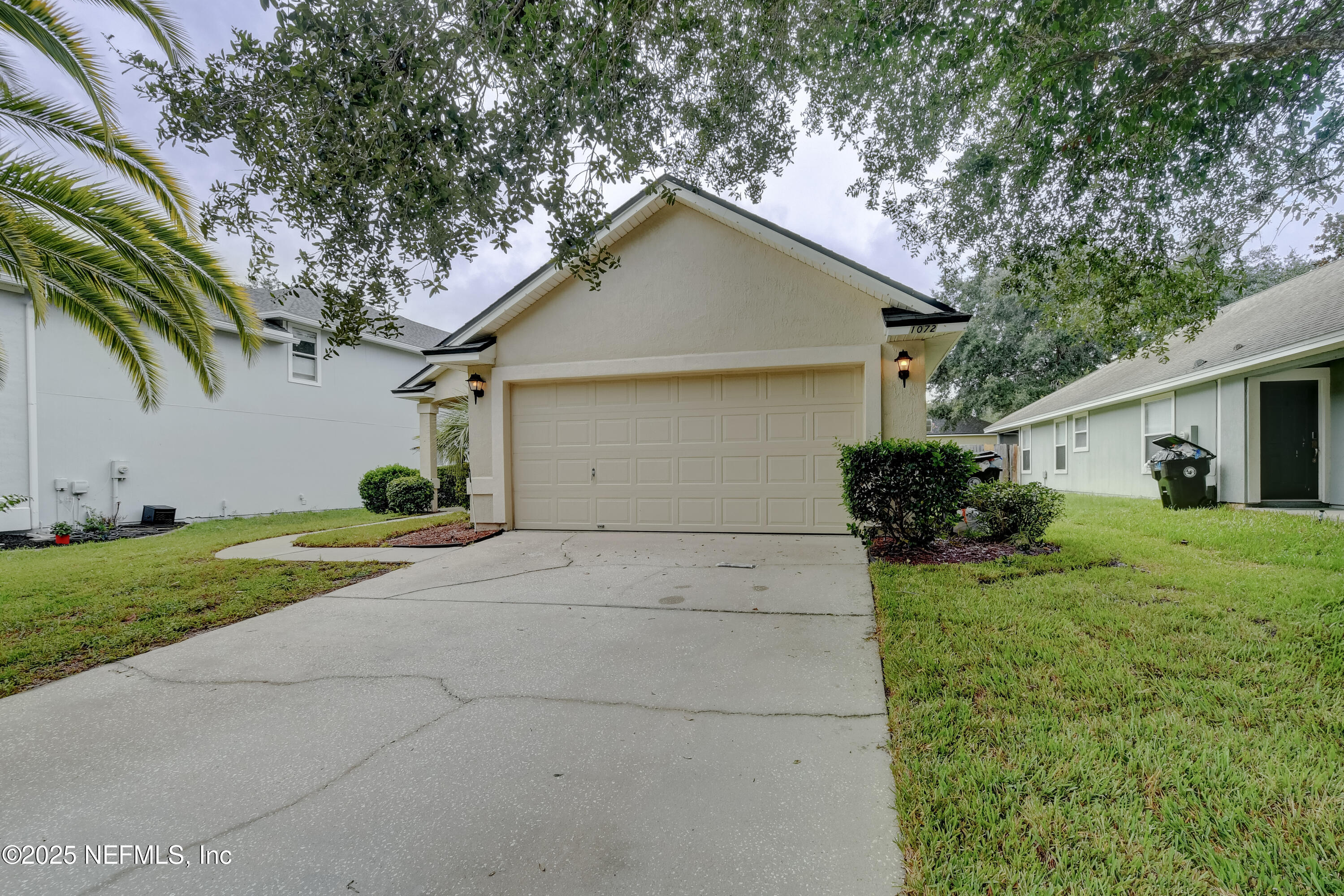 1072 MOOSEHEAD Drive