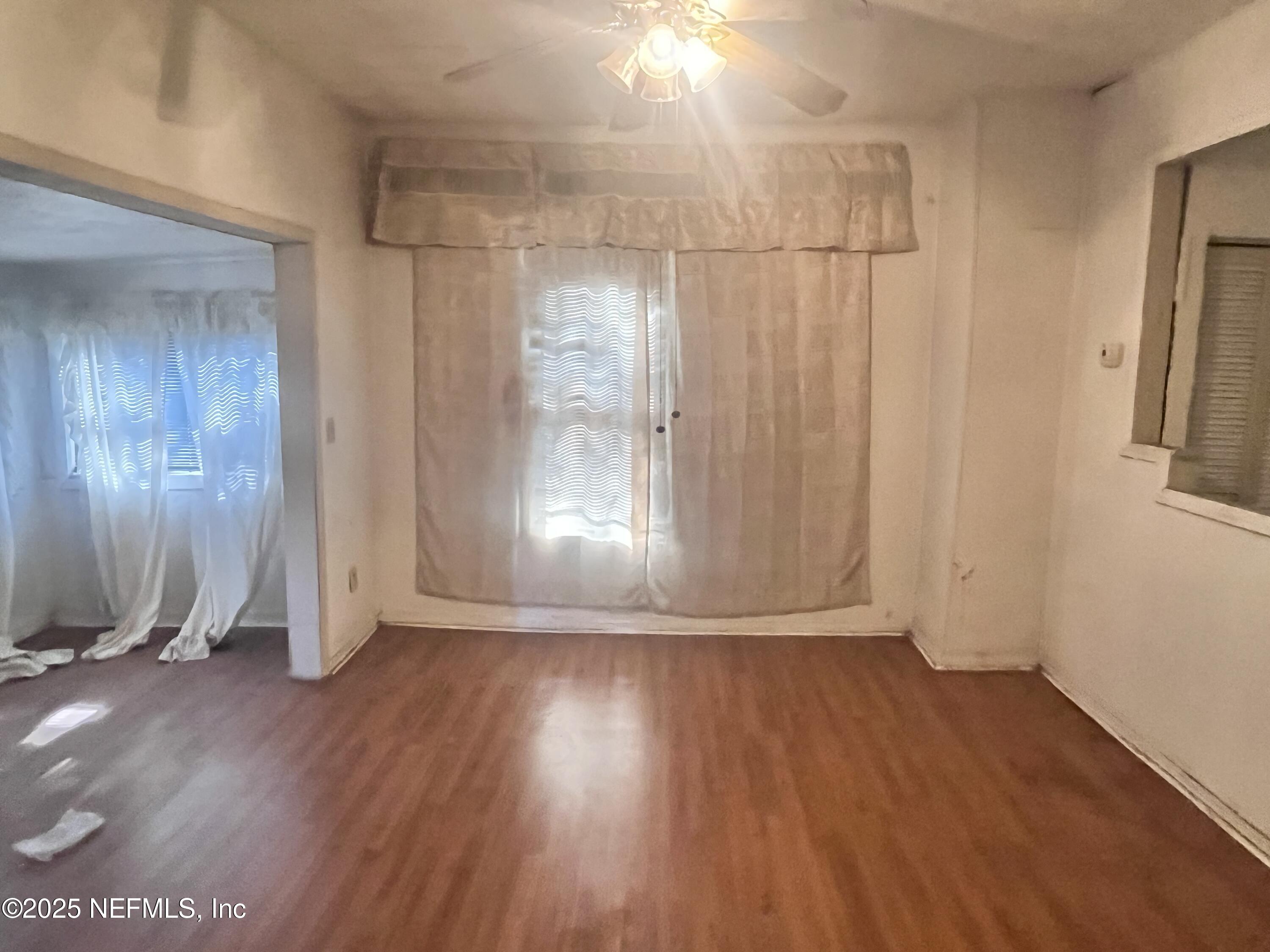 1016 GRUNTHAL Street