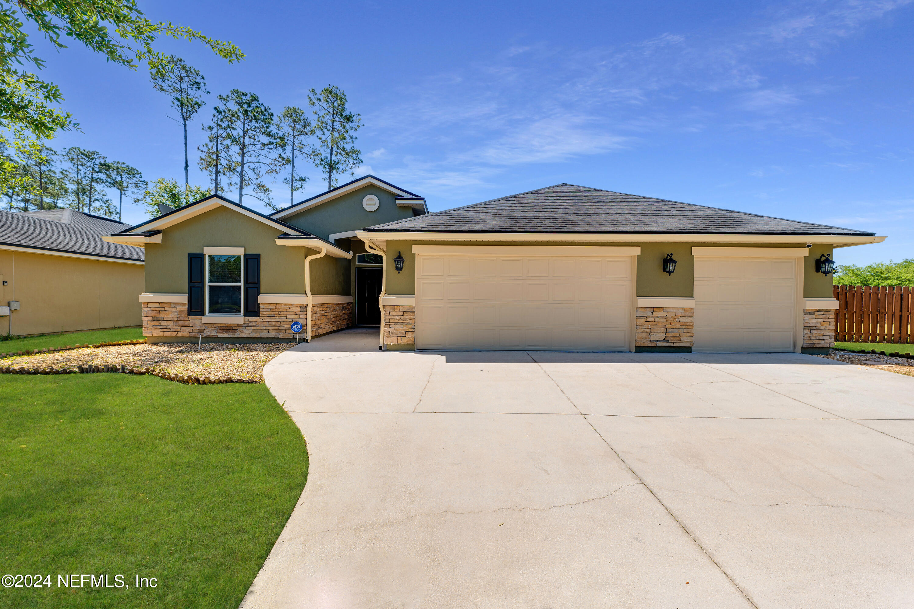 Middleburg, FL home for sale located at 1775 Foggy Day Drive, Middleburg, FL 32068