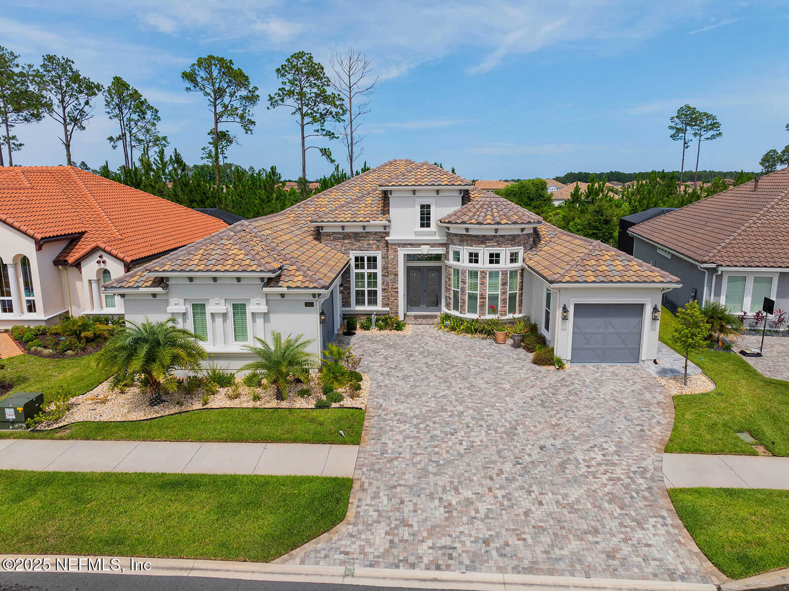 2883 CASSIA Lane