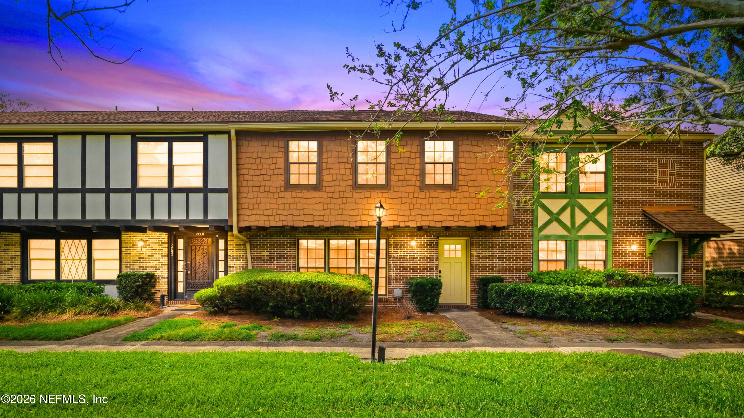 Photo 1 of 46 — 8203 SUTTON Place N, Jacksonville, FL 32217