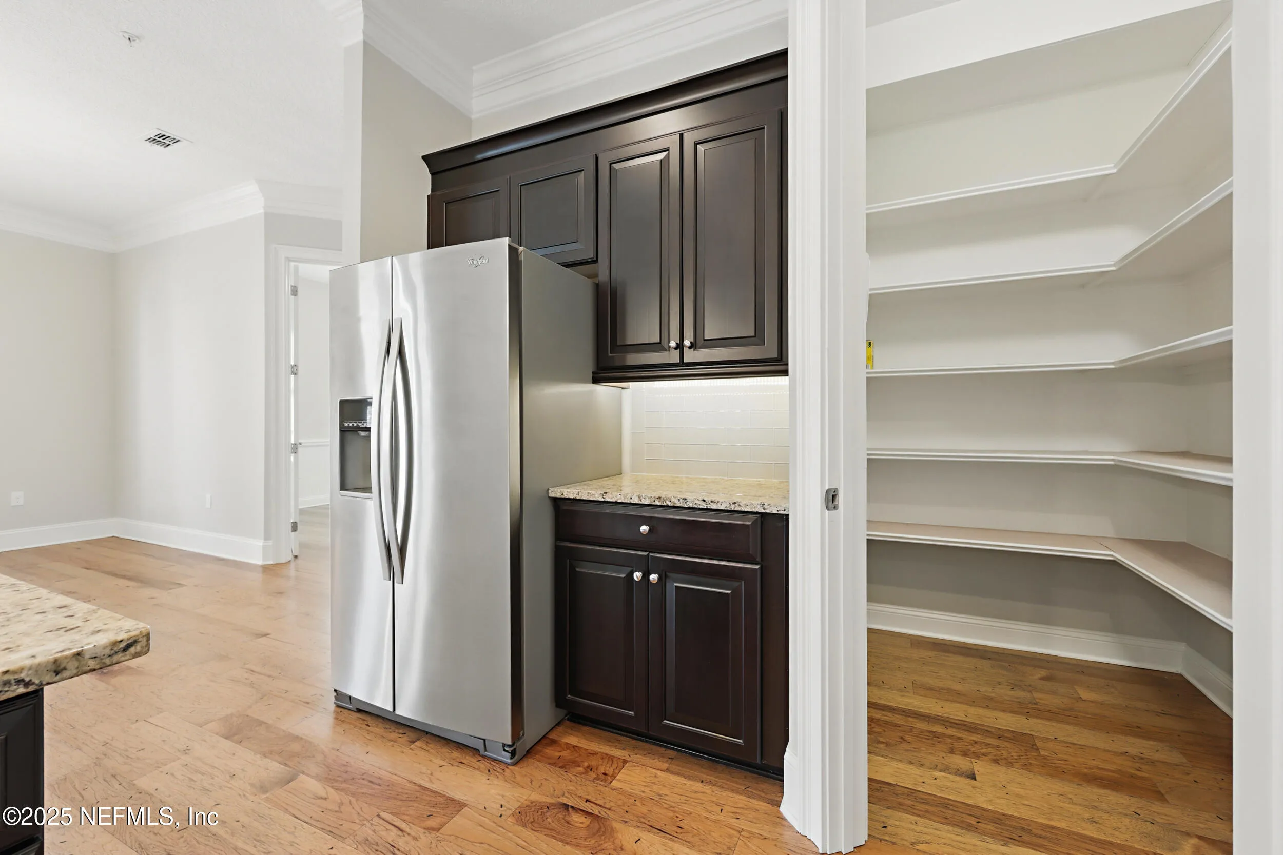 Jacksonville, Florida 32207, United States, 3 Bedrooms Bedrooms, ,3 BathroomsBathrooms,Residential,Pending,90707