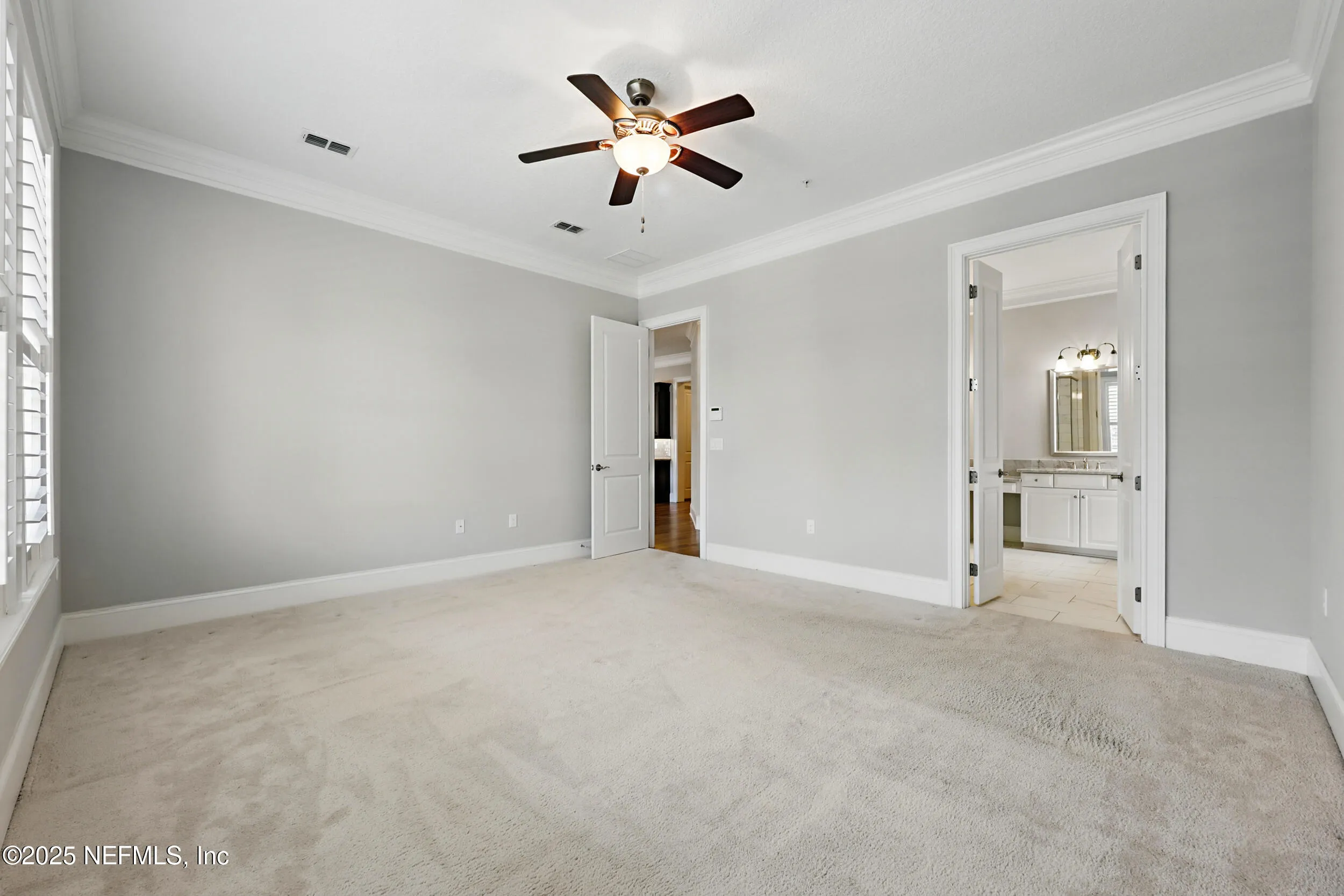 Jacksonville, Florida 32207, United States, 3 Bedrooms Bedrooms, ,3 BathroomsBathrooms,Residential,Pending,90707