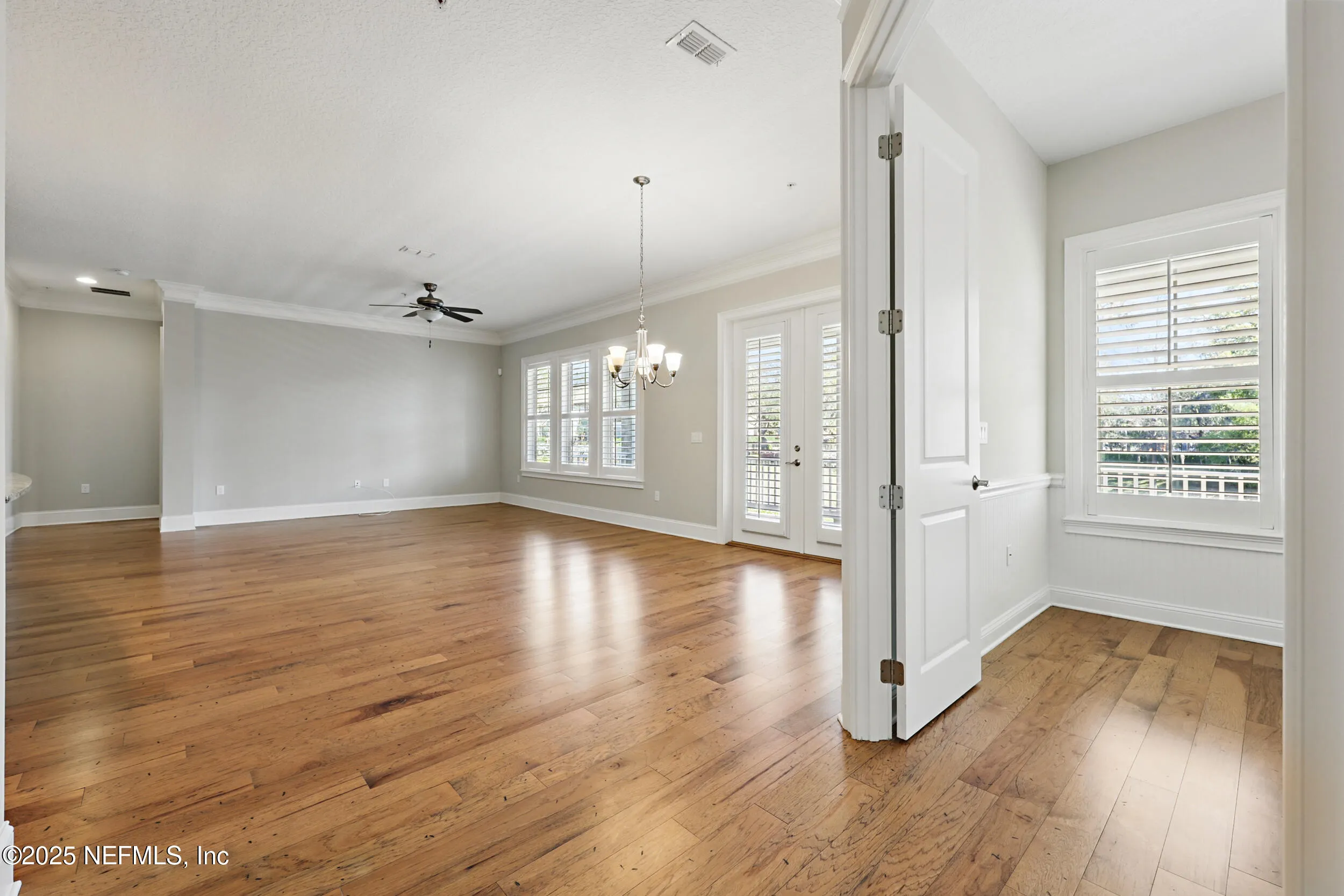 Jacksonville, Florida 32207, United States, 3 Bedrooms Bedrooms, ,3 BathroomsBathrooms,Residential,Pending,90707