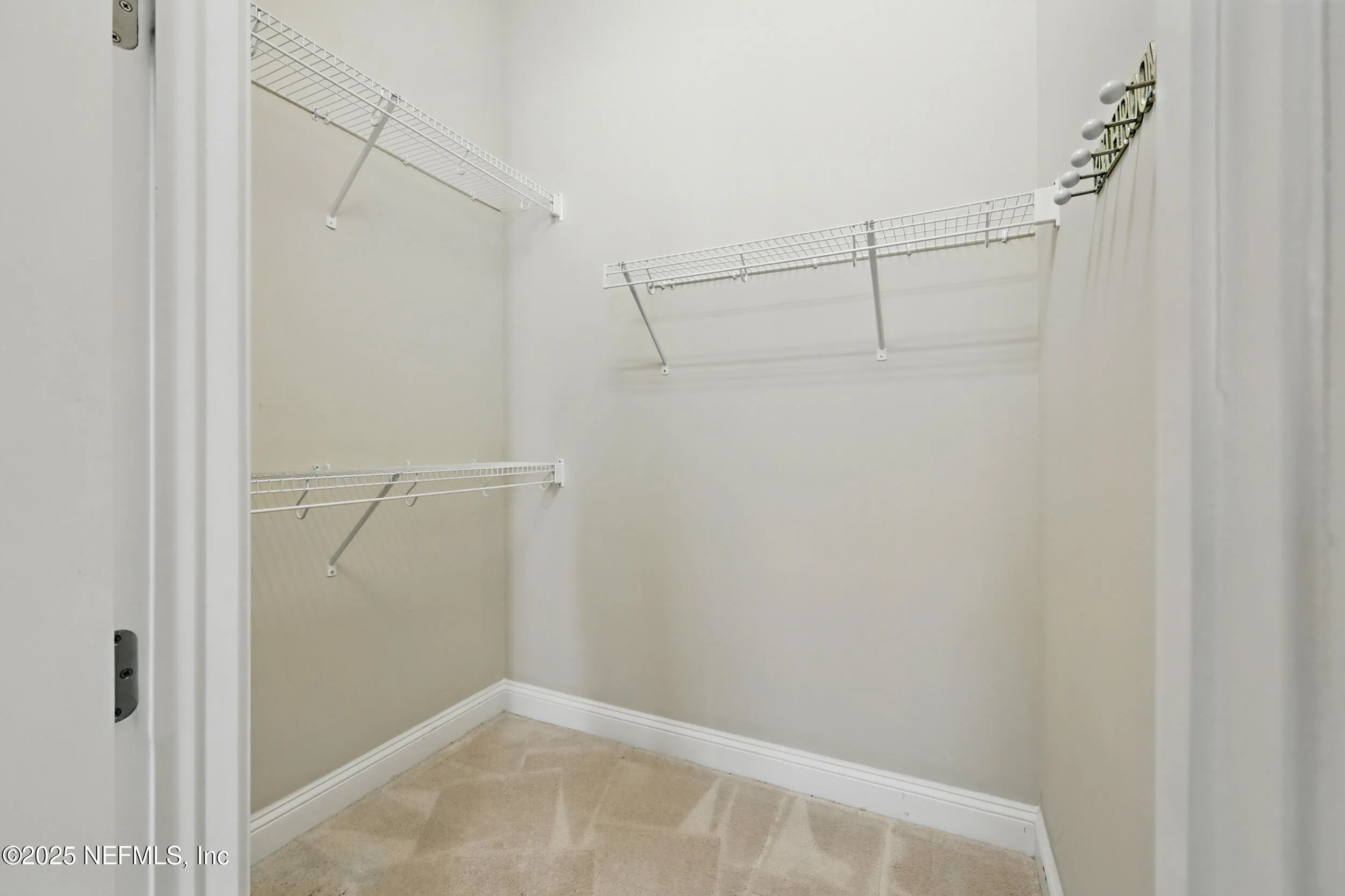 Jacksonville, Florida 32207, United States, 3 Bedrooms Bedrooms, ,3 BathroomsBathrooms,Residential,Pending,90707