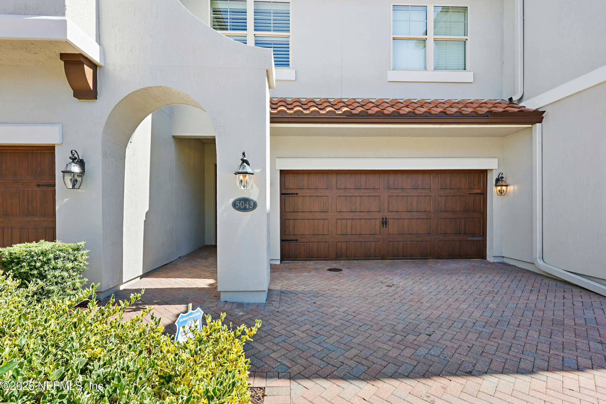 Jacksonville, Florida 32207, United States, 3 Bedrooms Bedrooms, ,3 BathroomsBathrooms,Residential,Pending,90707