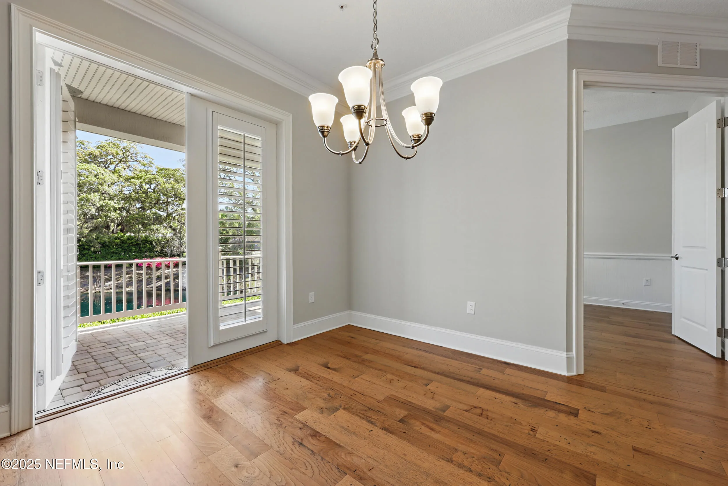 Jacksonville, Florida 32207, United States, 3 Bedrooms Bedrooms, ,3 BathroomsBathrooms,Residential,Pending,90707