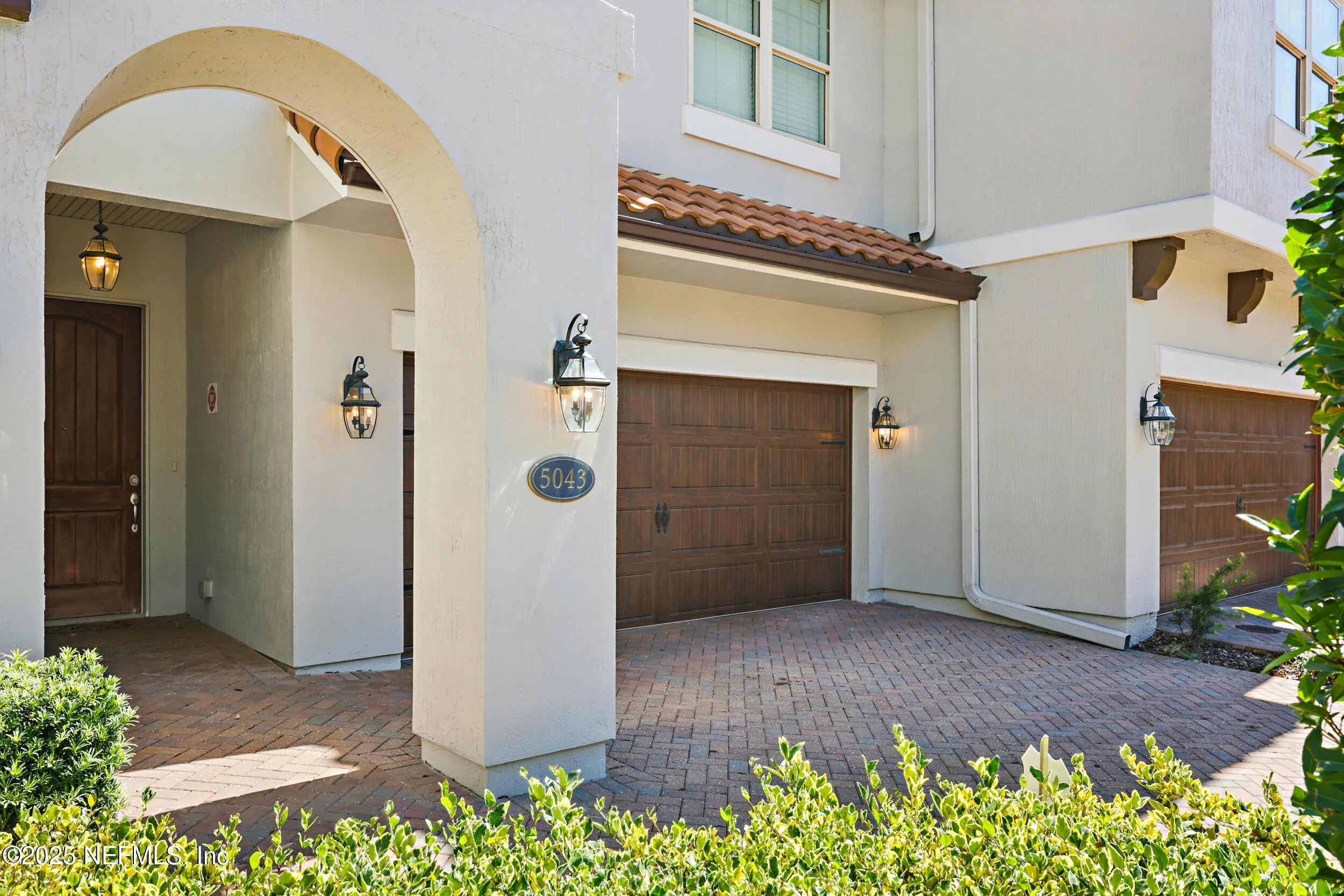 Jacksonville, Florida 32207, United States, 3 Bedrooms Bedrooms, ,3 BathroomsBathrooms,Residential,Pending,90707