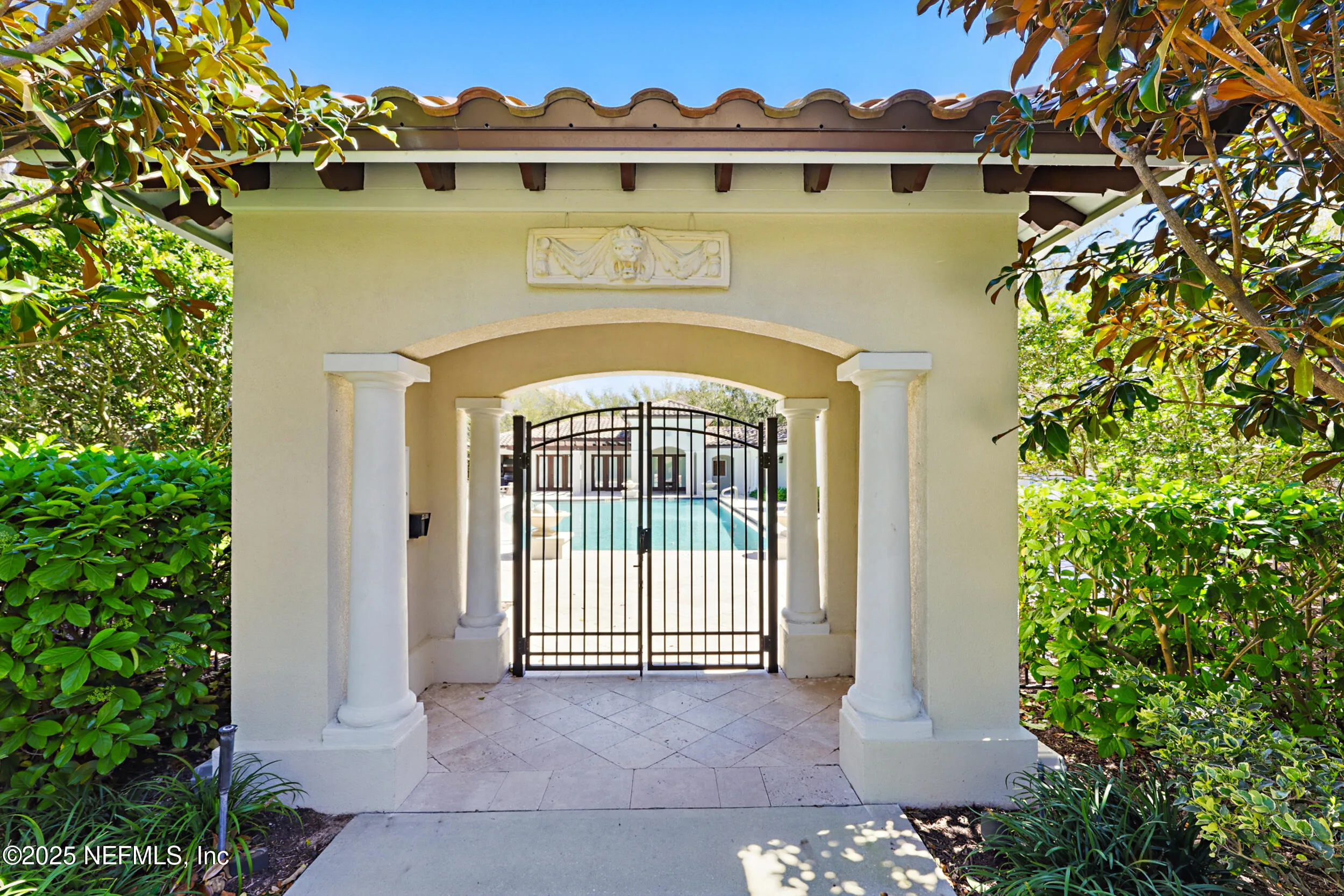 Jacksonville, Florida 32207, United States, 3 Bedrooms Bedrooms, ,3 BathroomsBathrooms,Residential,Pending,90707