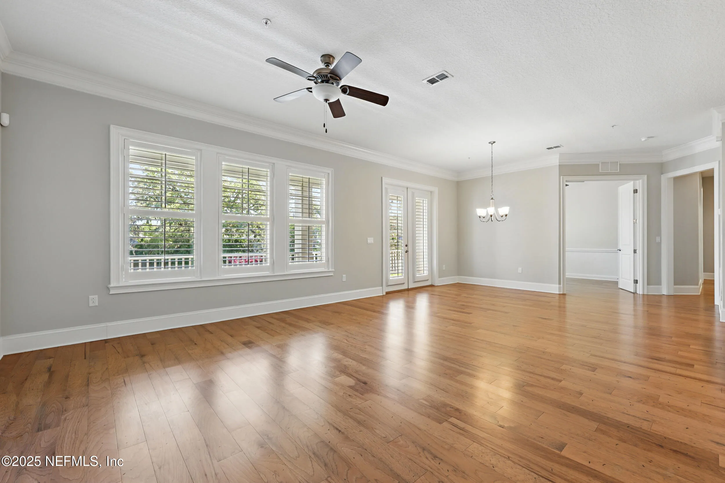 Jacksonville, Florida 32207, United States, 3 Bedrooms Bedrooms, ,3 BathroomsBathrooms,Residential,Pending,90707