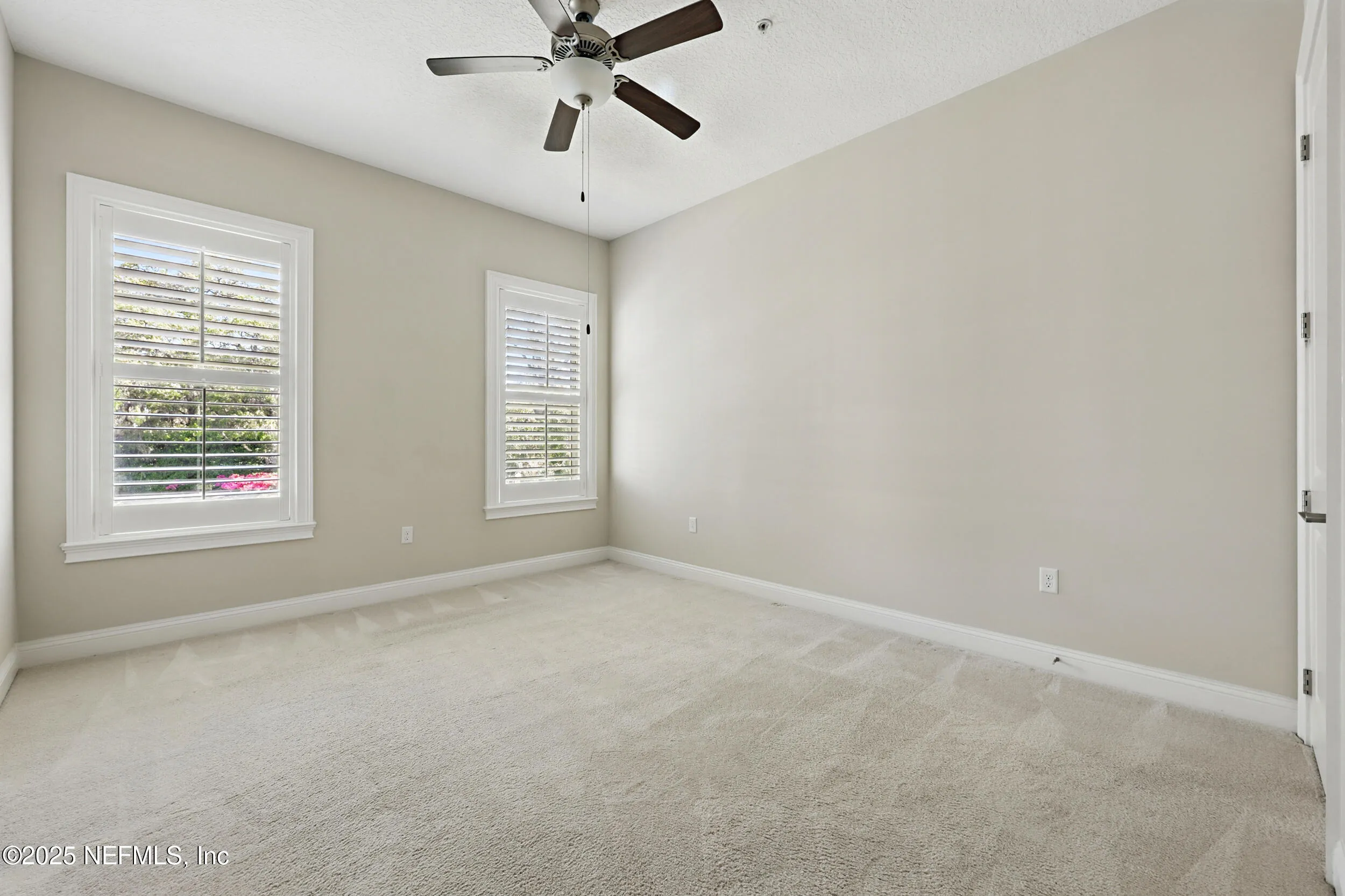 Jacksonville, Florida 32207, United States, 3 Bedrooms Bedrooms, ,3 BathroomsBathrooms,Residential,Pending,90707