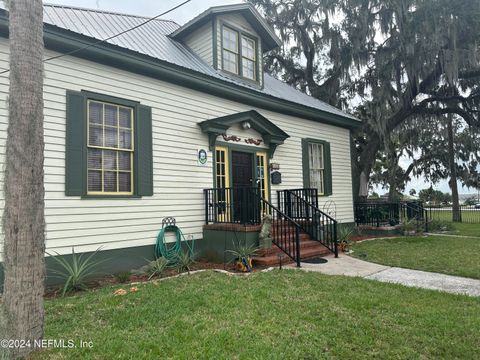 A home in Palatka