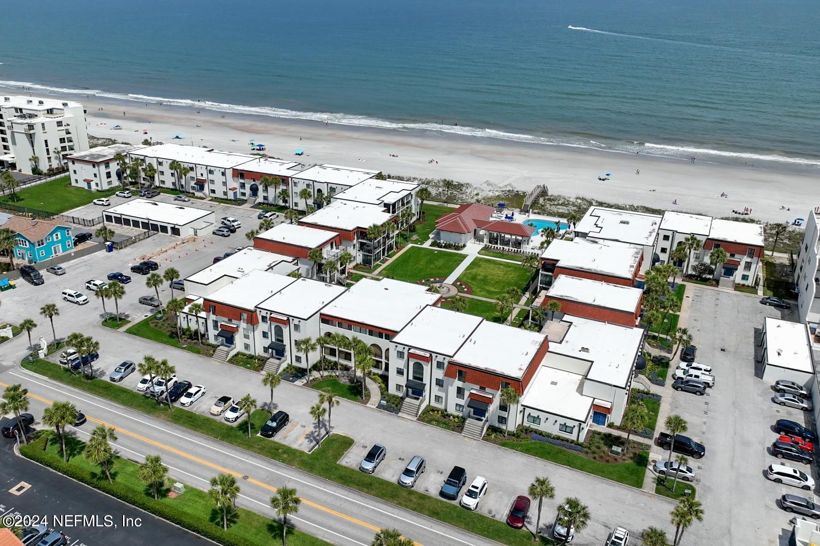 Jacksonville Beach, FL home for sale located at 2323 Costa Verde Boulevard Unit 202, Jacksonville Beach, FL 32250