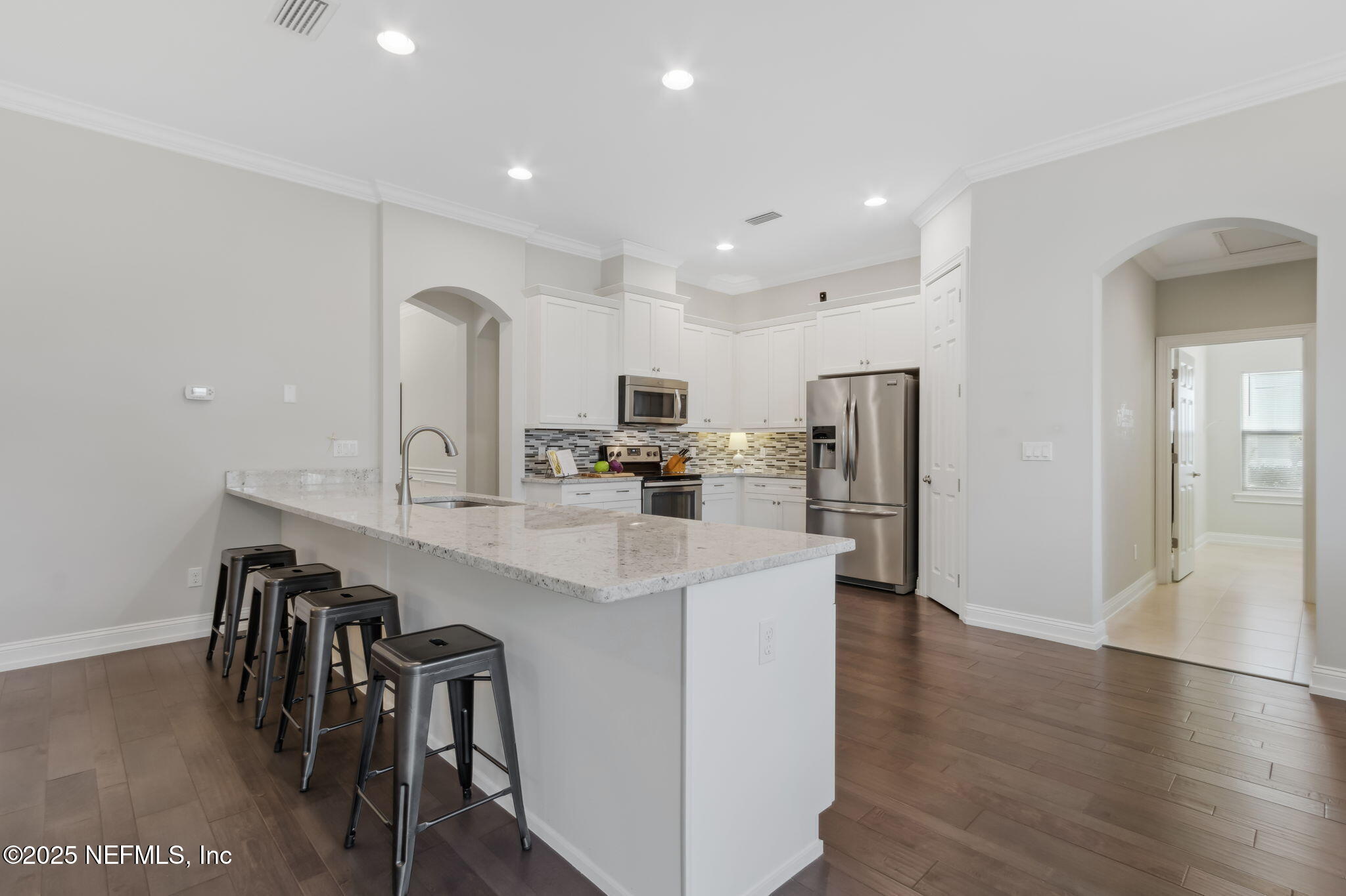 28411 GRANDVIEW Manor