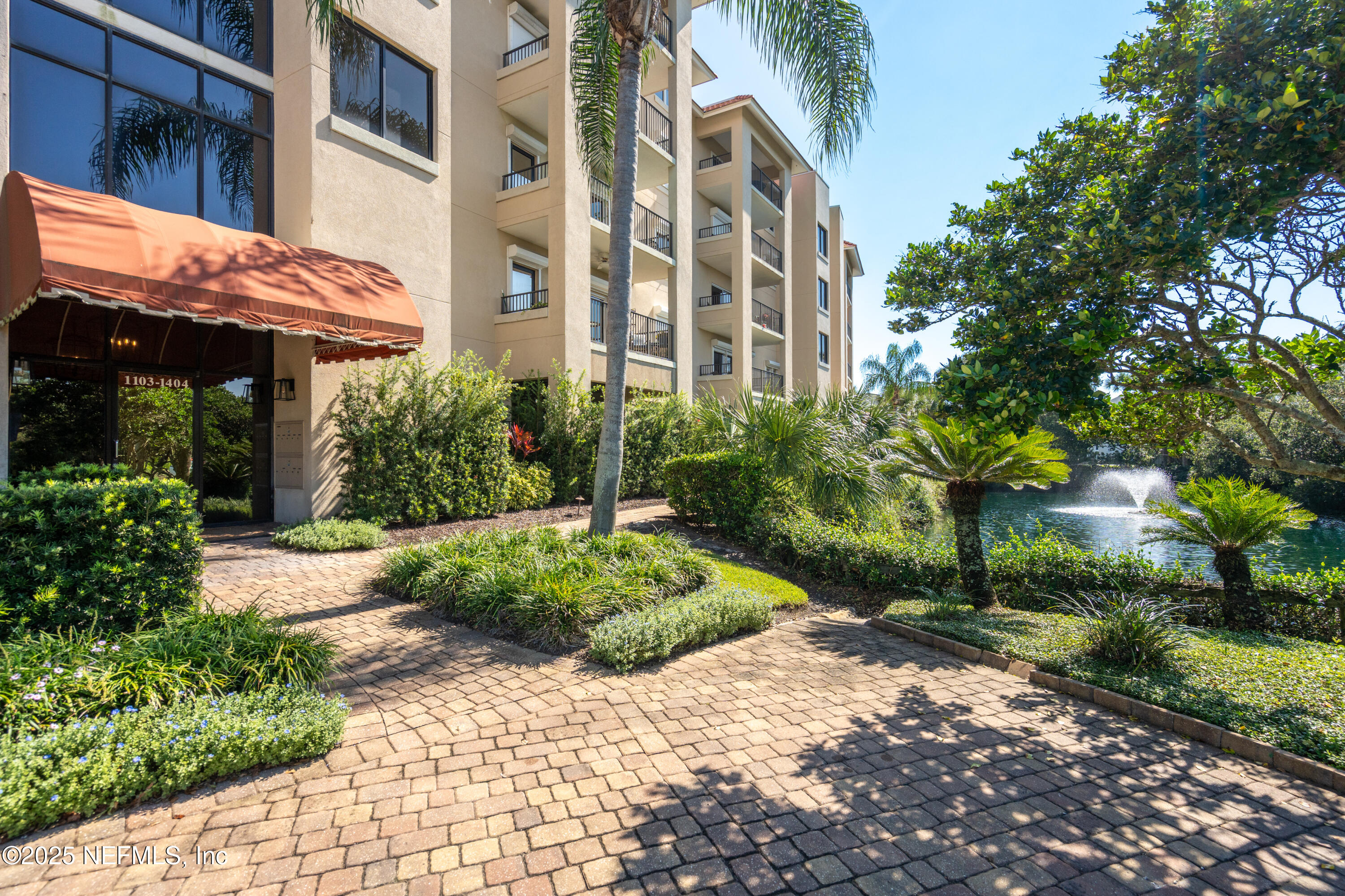 1404 SPINNAKERS REACH Drive