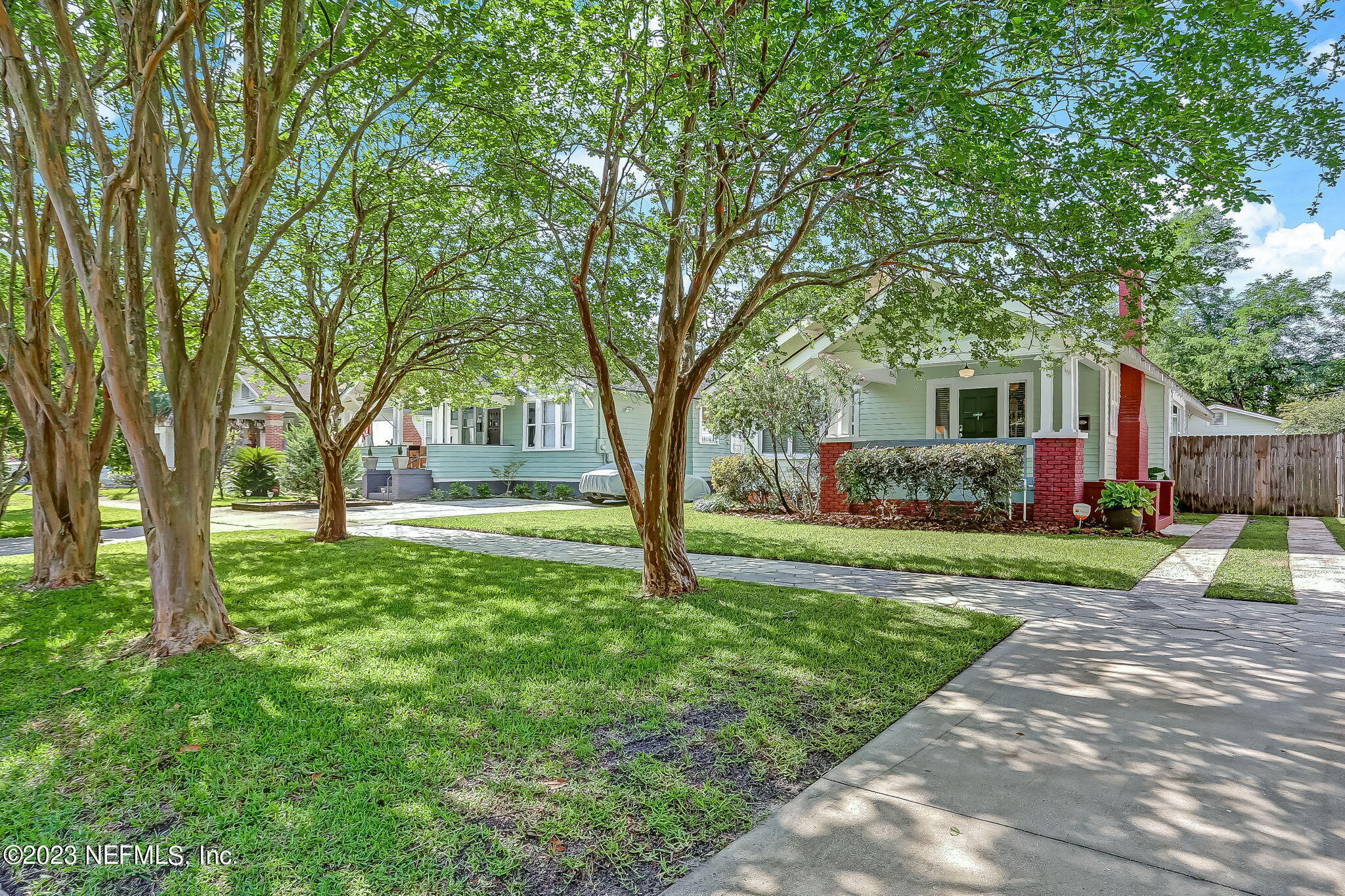 2122 ERNEST Street