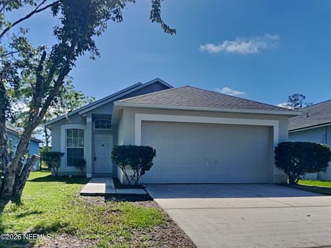 Photo of 6637 GENTLE OAKS Drive E, Jacksonville, FL 32244 (MLS # 2145812)