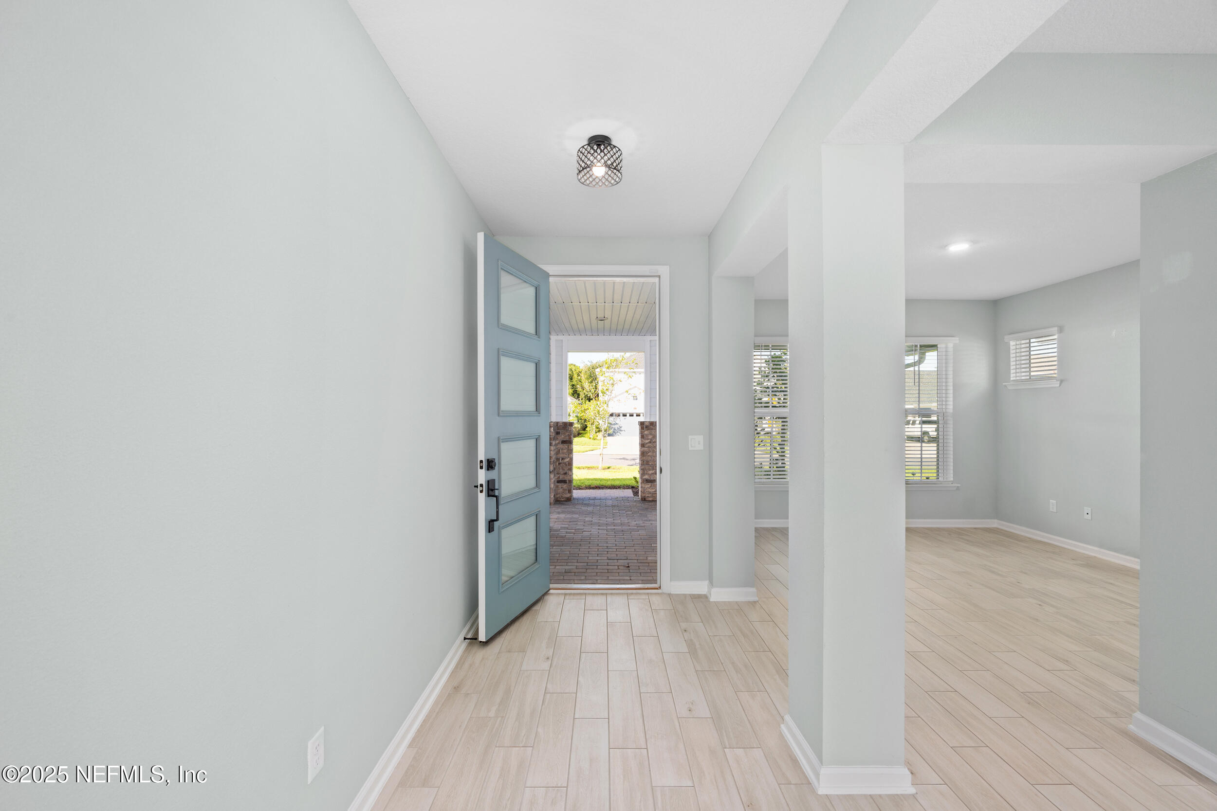812 WINDLEY Drive