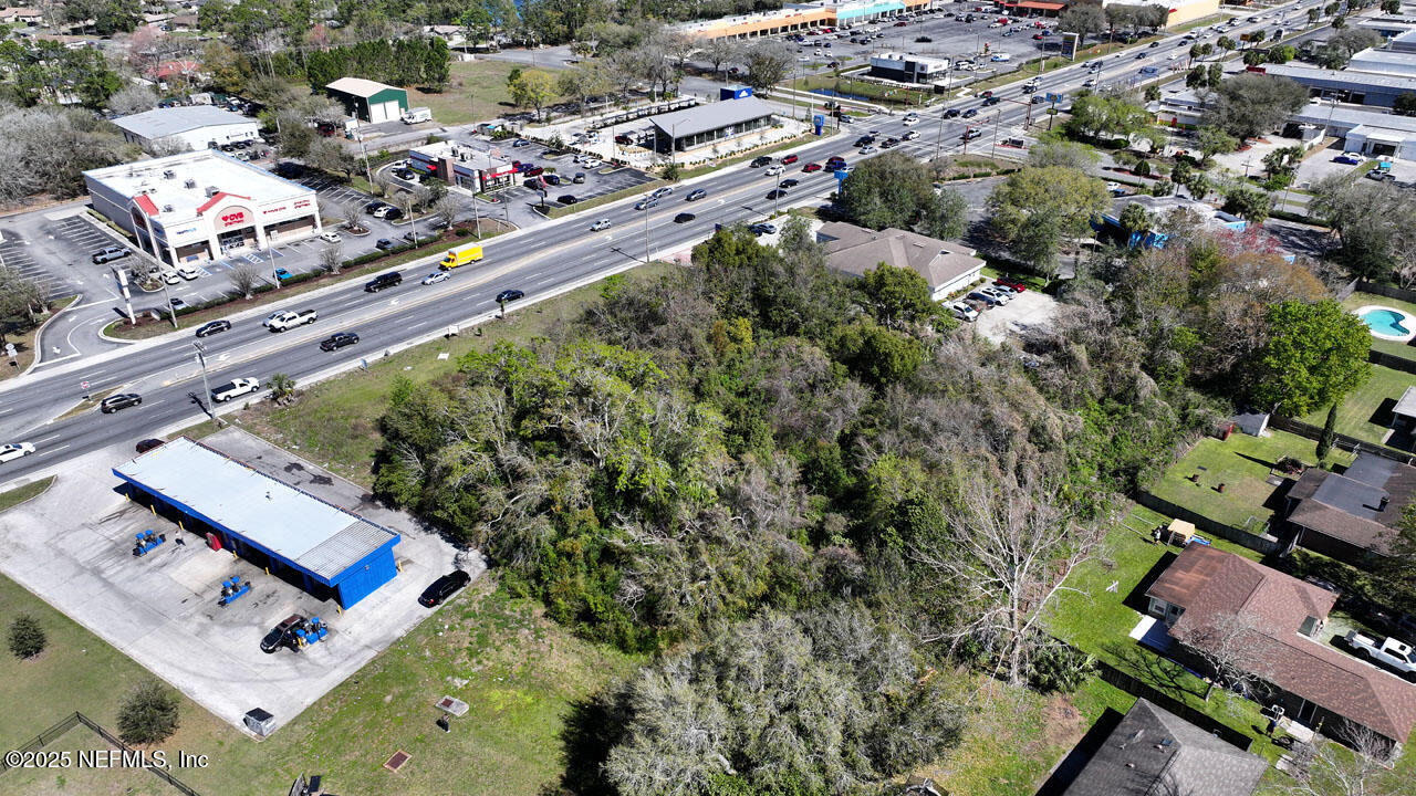 871 BLANDING Boulevard