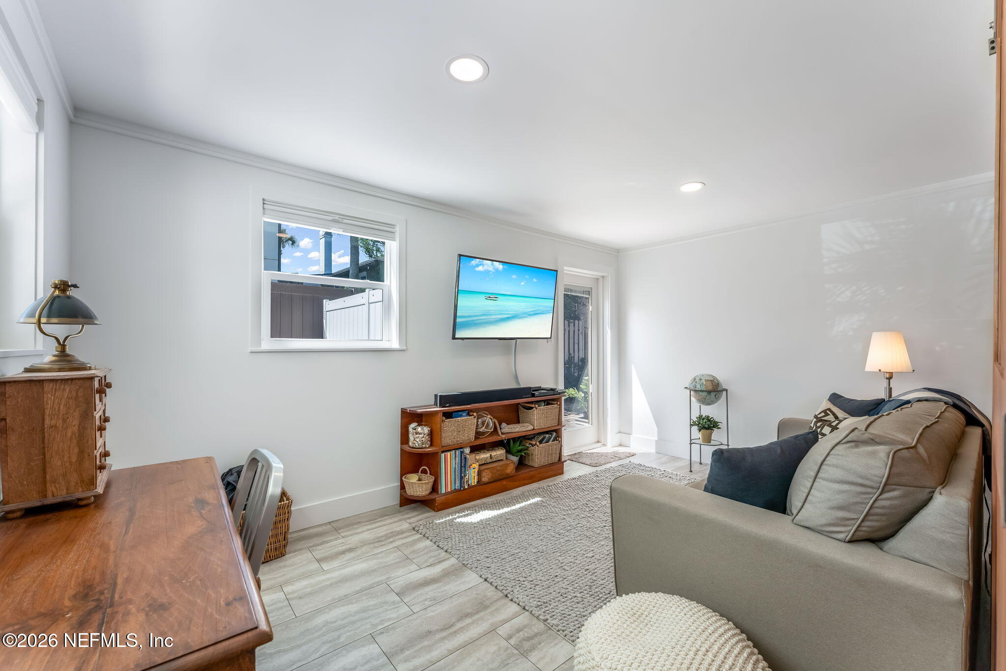 1242 BEACH Avenue
