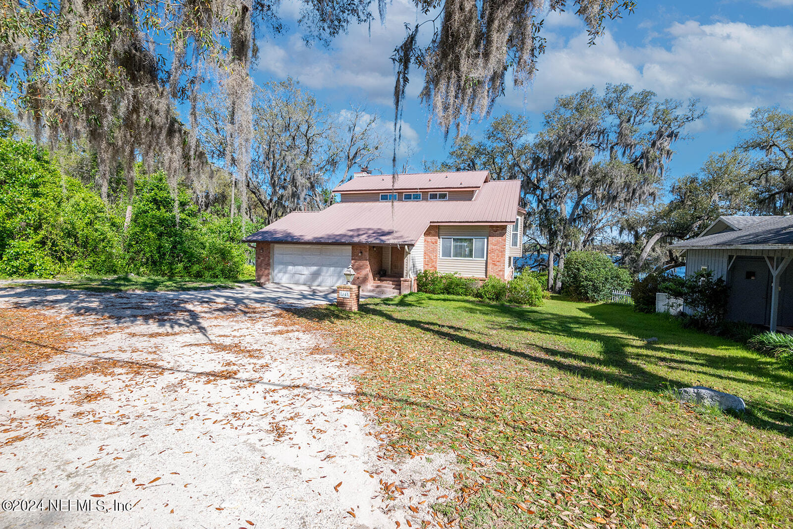 Keystone Heights, FL home for sale located at 7145 King Street, Keystone Heights, FL 32656