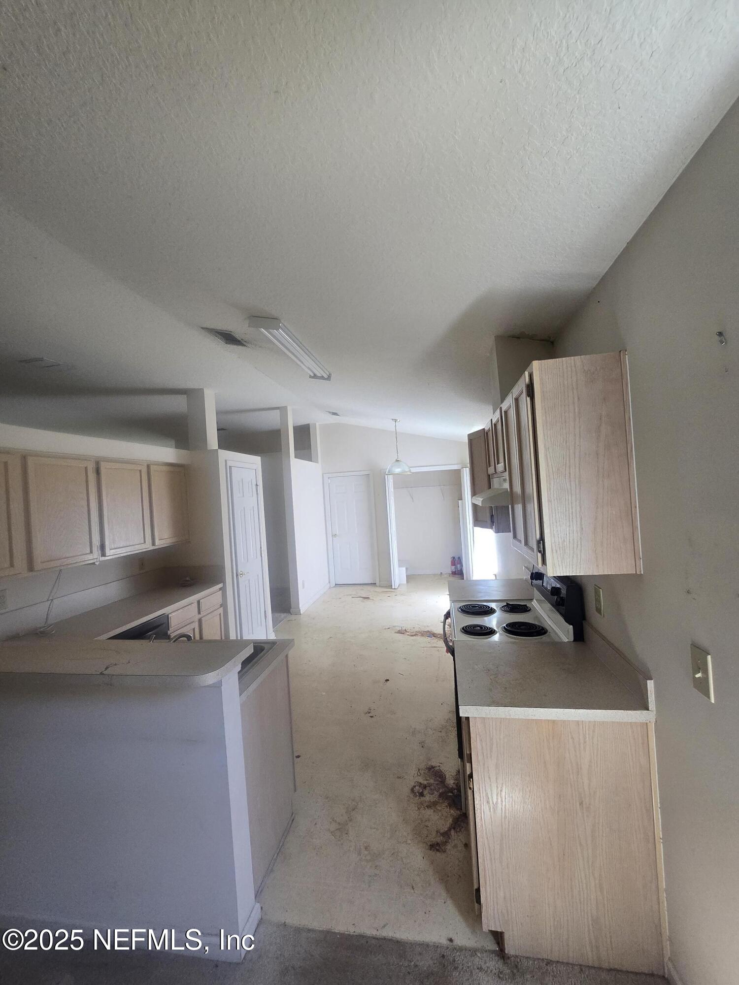 1814 DARTMOUTH Drive