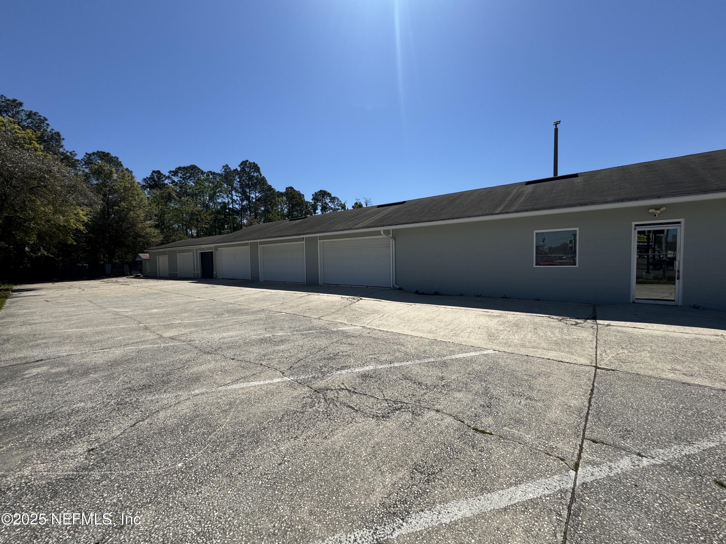 7727 BLANDING Boulevard